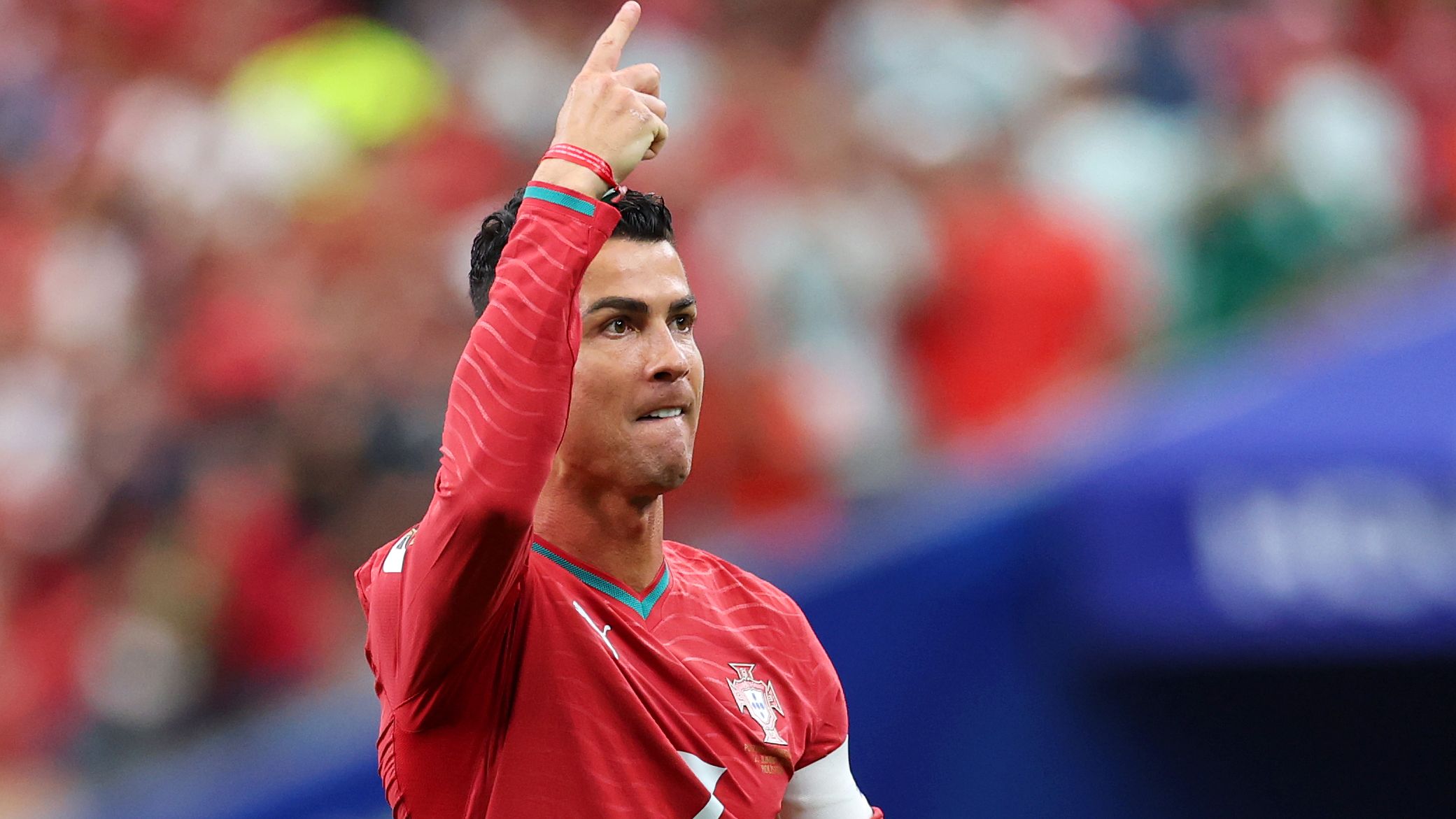 رونالدو يتصدر هدافي البرتغال في كأس العالم بعد 60 عامًا من إنجاز أوزيبيو