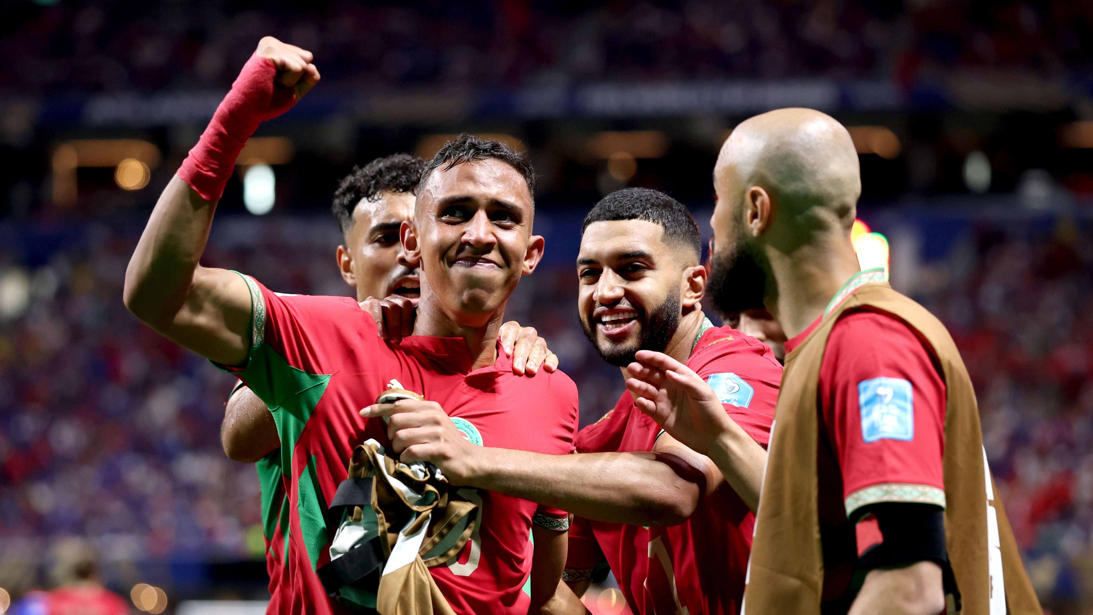 نجم هولندا السابق يصرح: مشاعري مع المغرب في المونديال