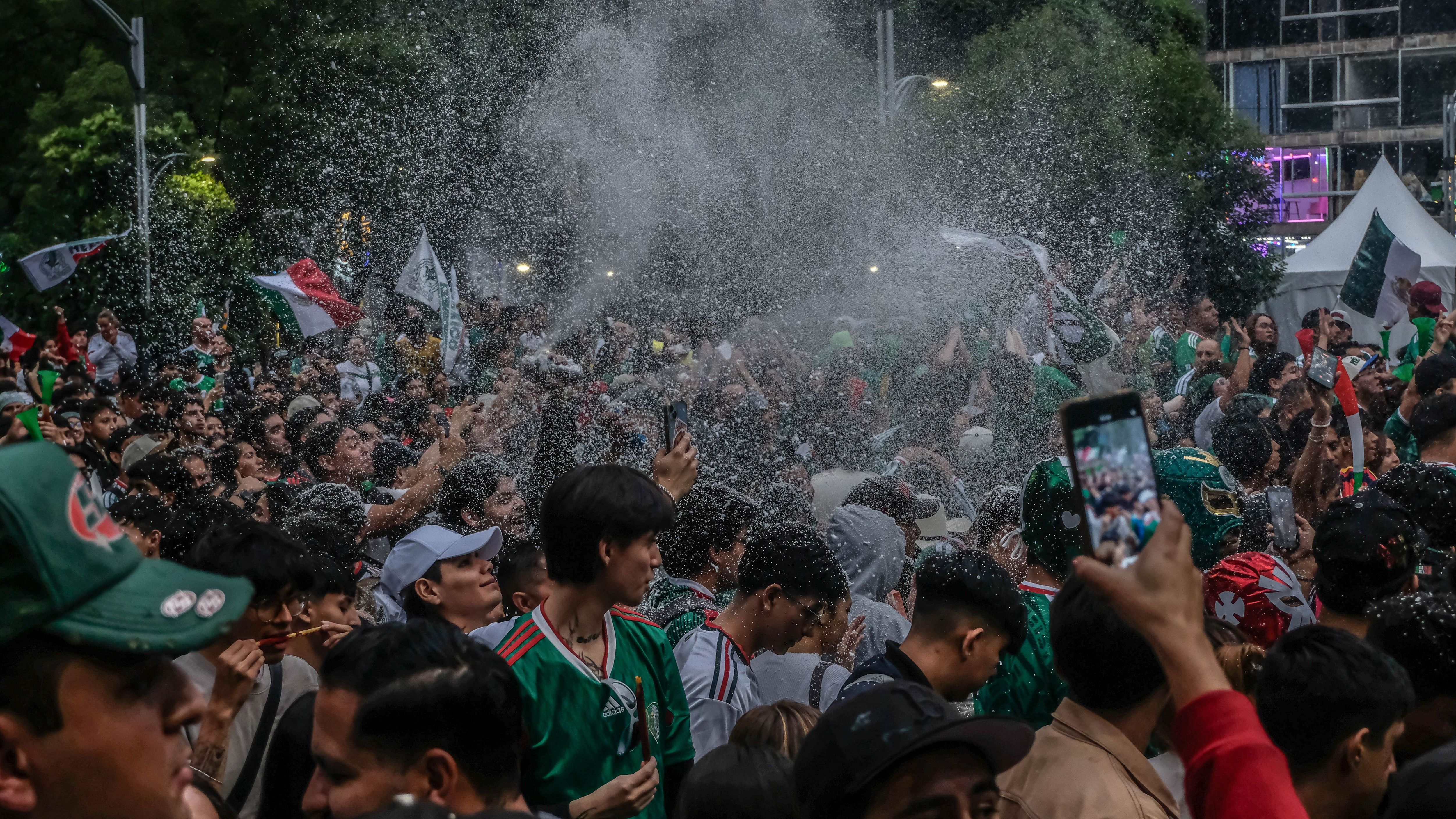 Fans Of Mexico Gather At Angel De La Independencia