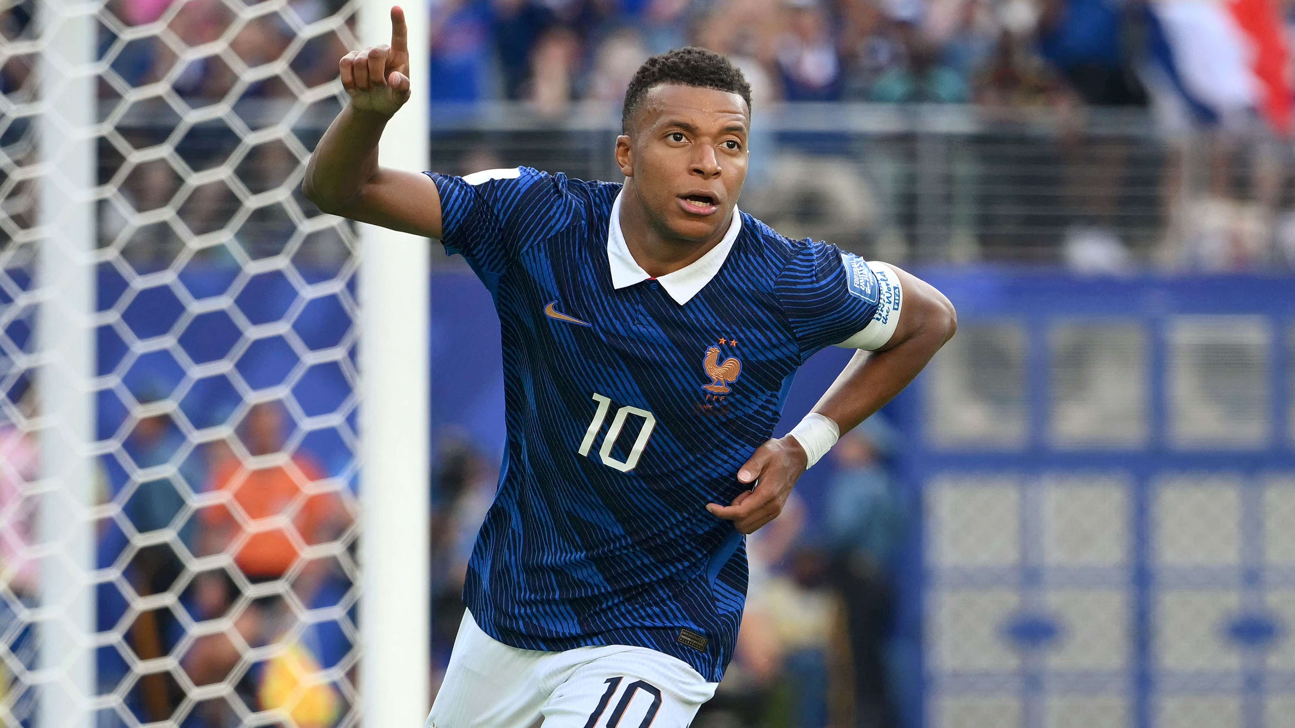 TOPSHOT-FBL-WC-2026-MATCH77-FRA-SWE