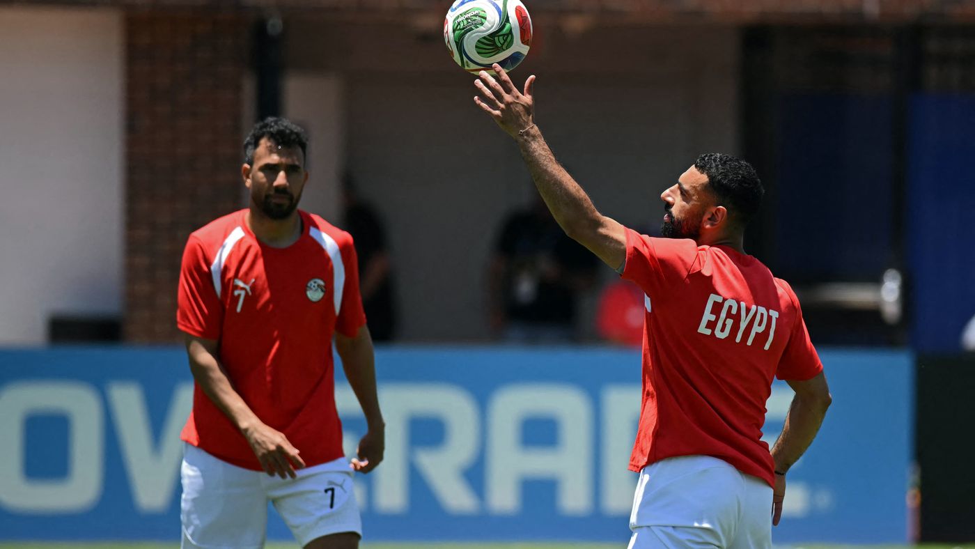 فيديو: حسم ملف الاعتزال الدولي.. تريزيجيه يحرر ثنائي الفراعنة من عبء صلاح