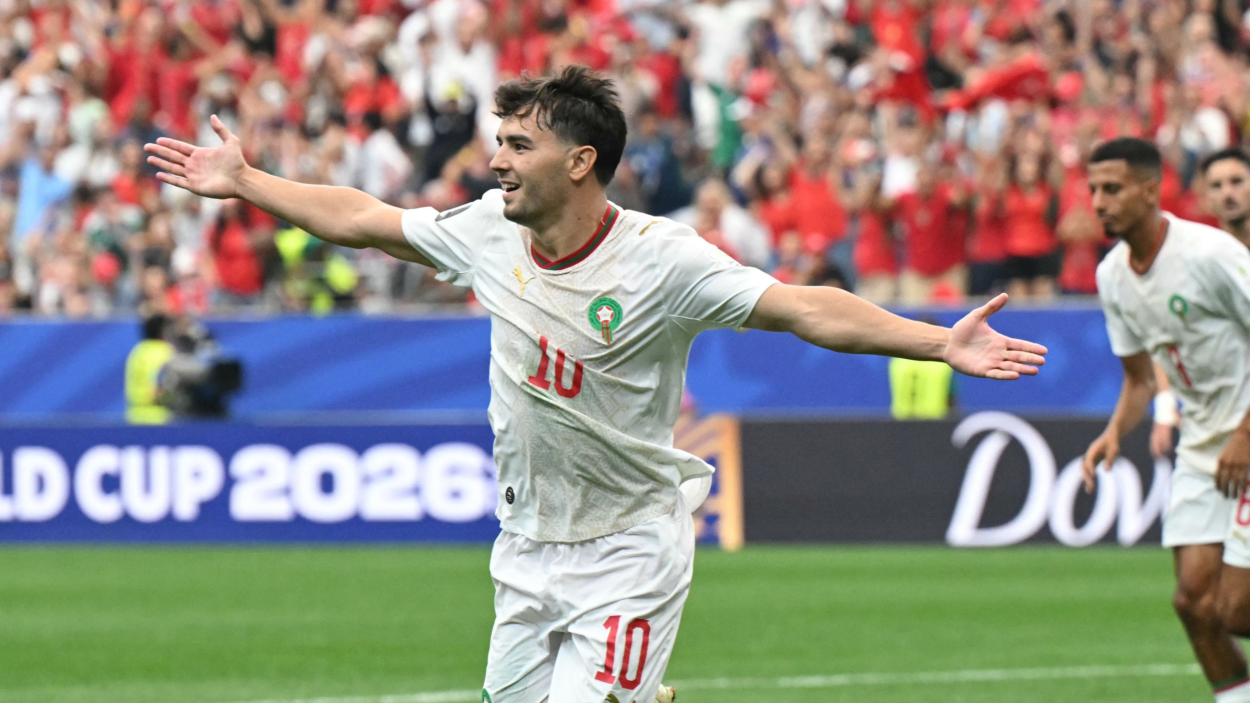 إبراهيم دياز على أعتاب الدوري التركي بانتظار قرار مورينيو