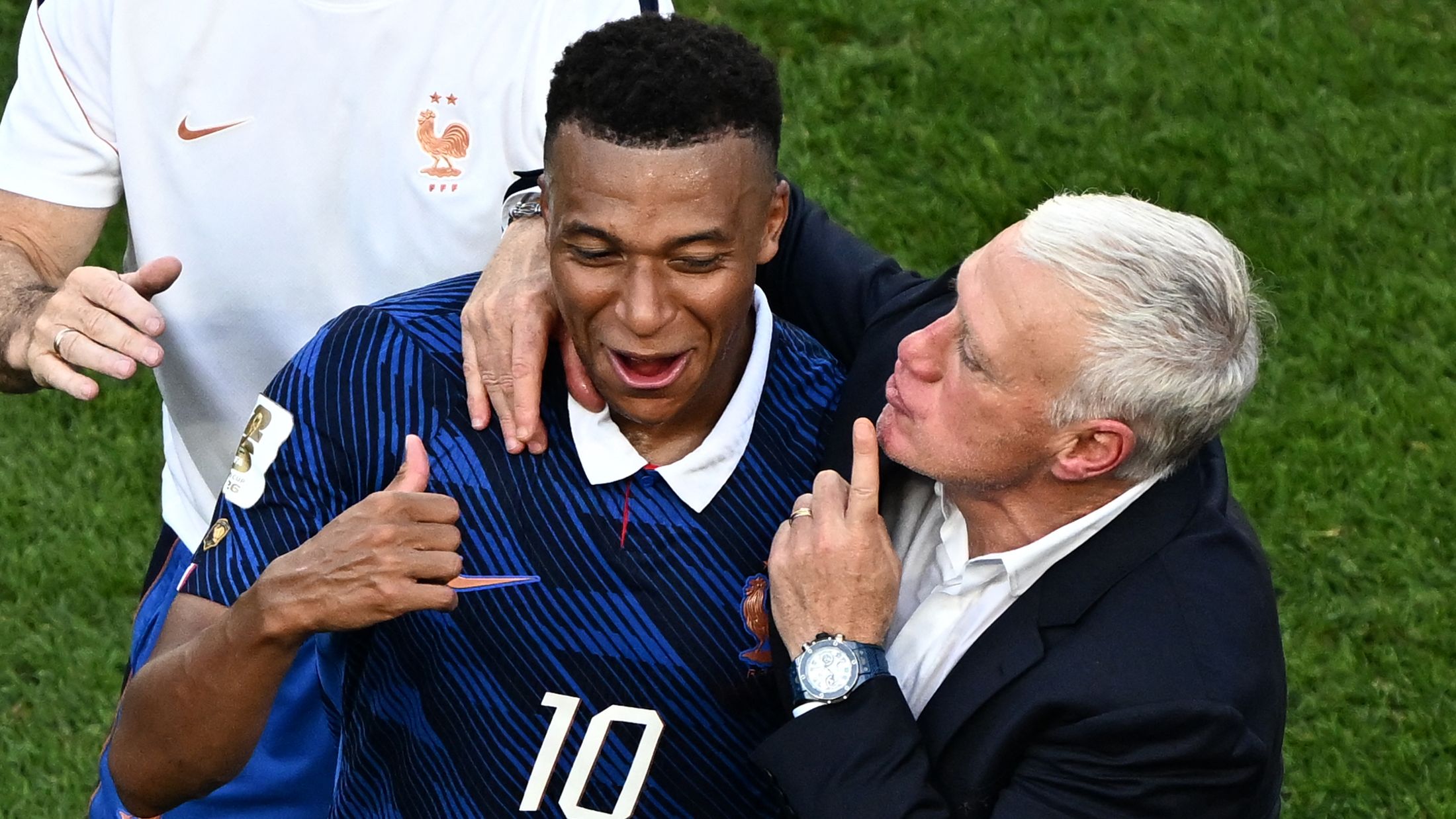ديشامب: باراجواي استخدمت كل الحيل.. وطلبت من اللاعبين حماية مبابي