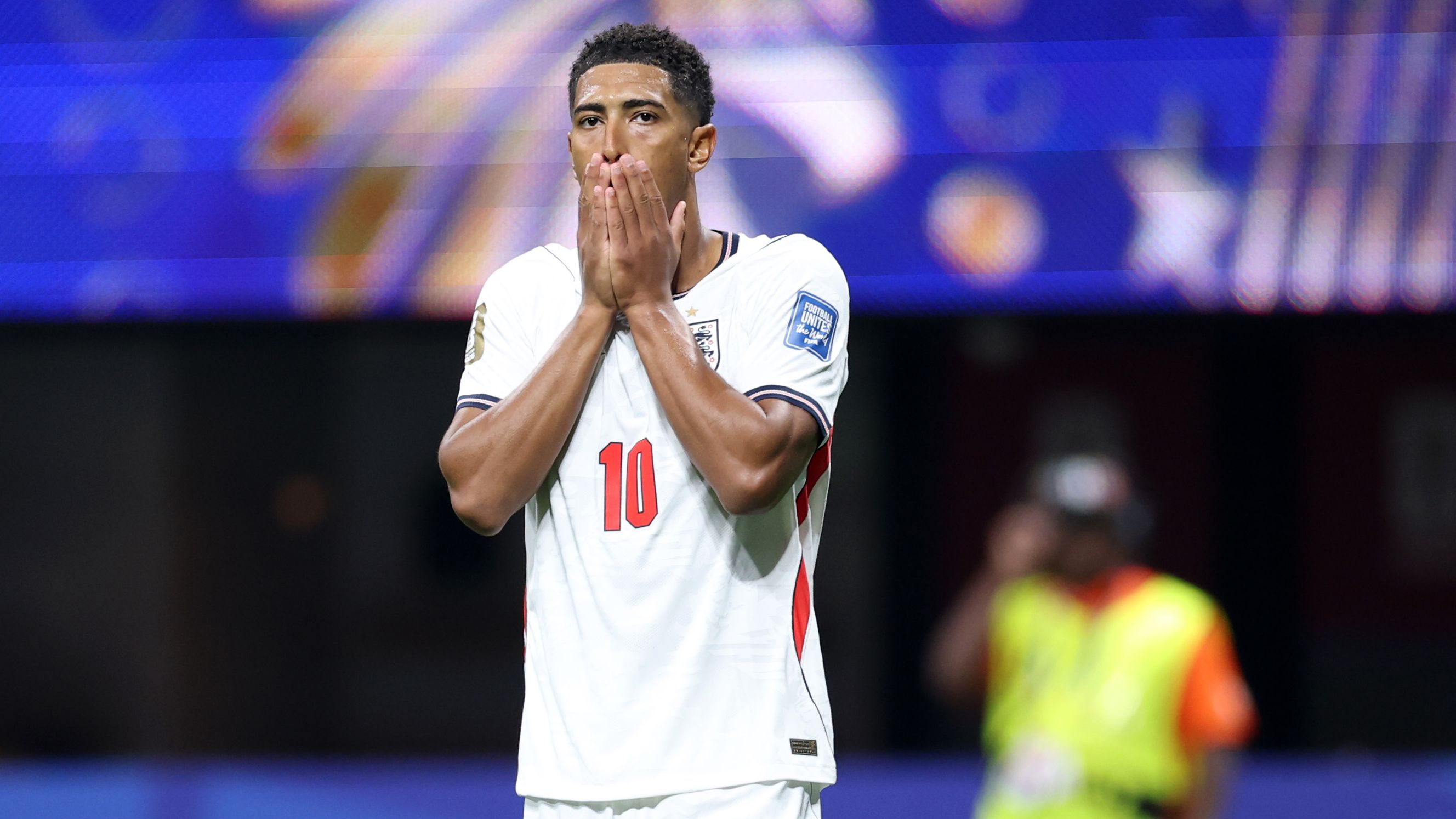 بيلينجهام على رأس 11 لاعبًا تحت التهديد في المونديال