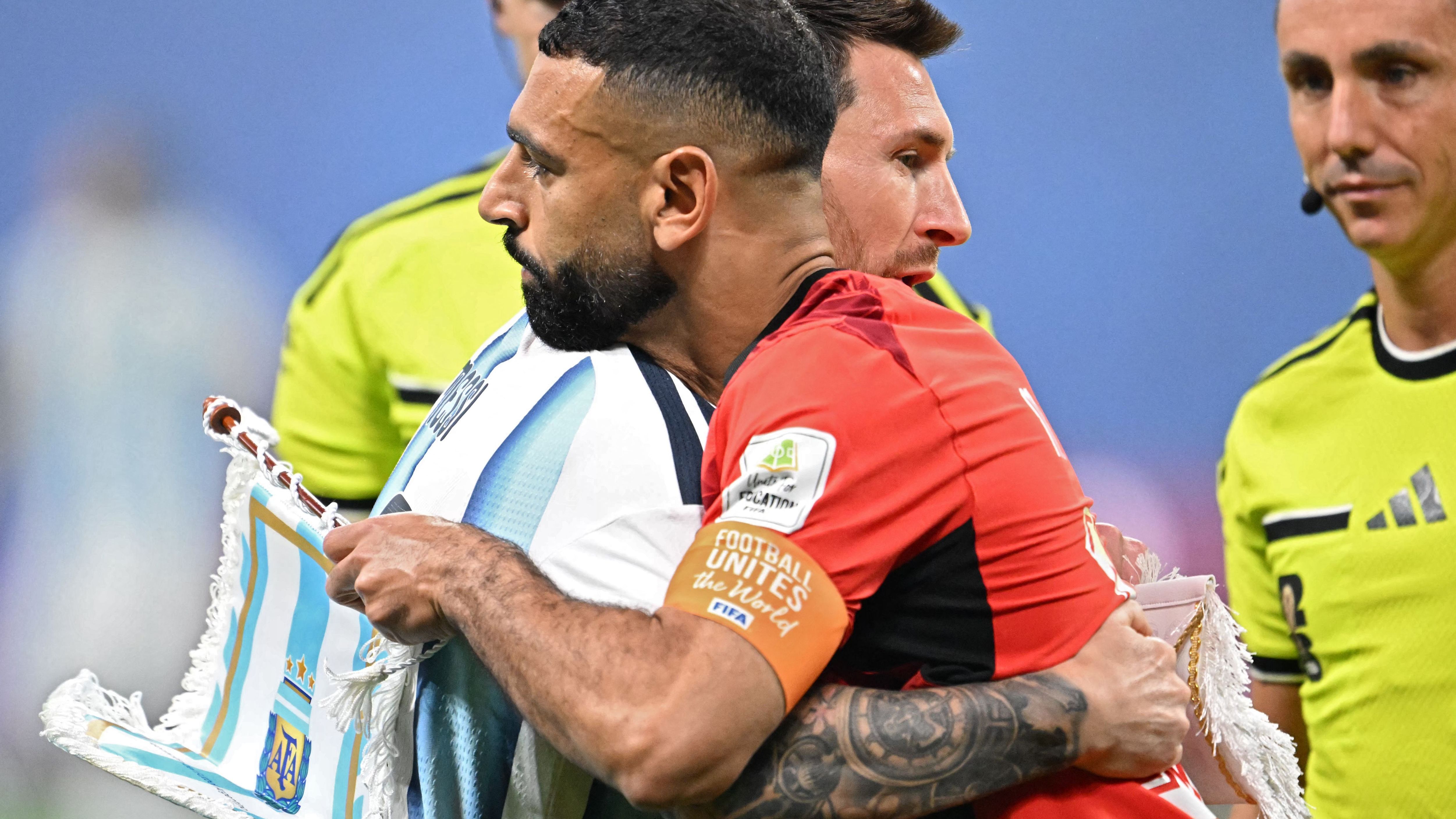 فيديو: صلاح لا يكفي؟.. جماهير طرابزون تطالب بضم ميسي