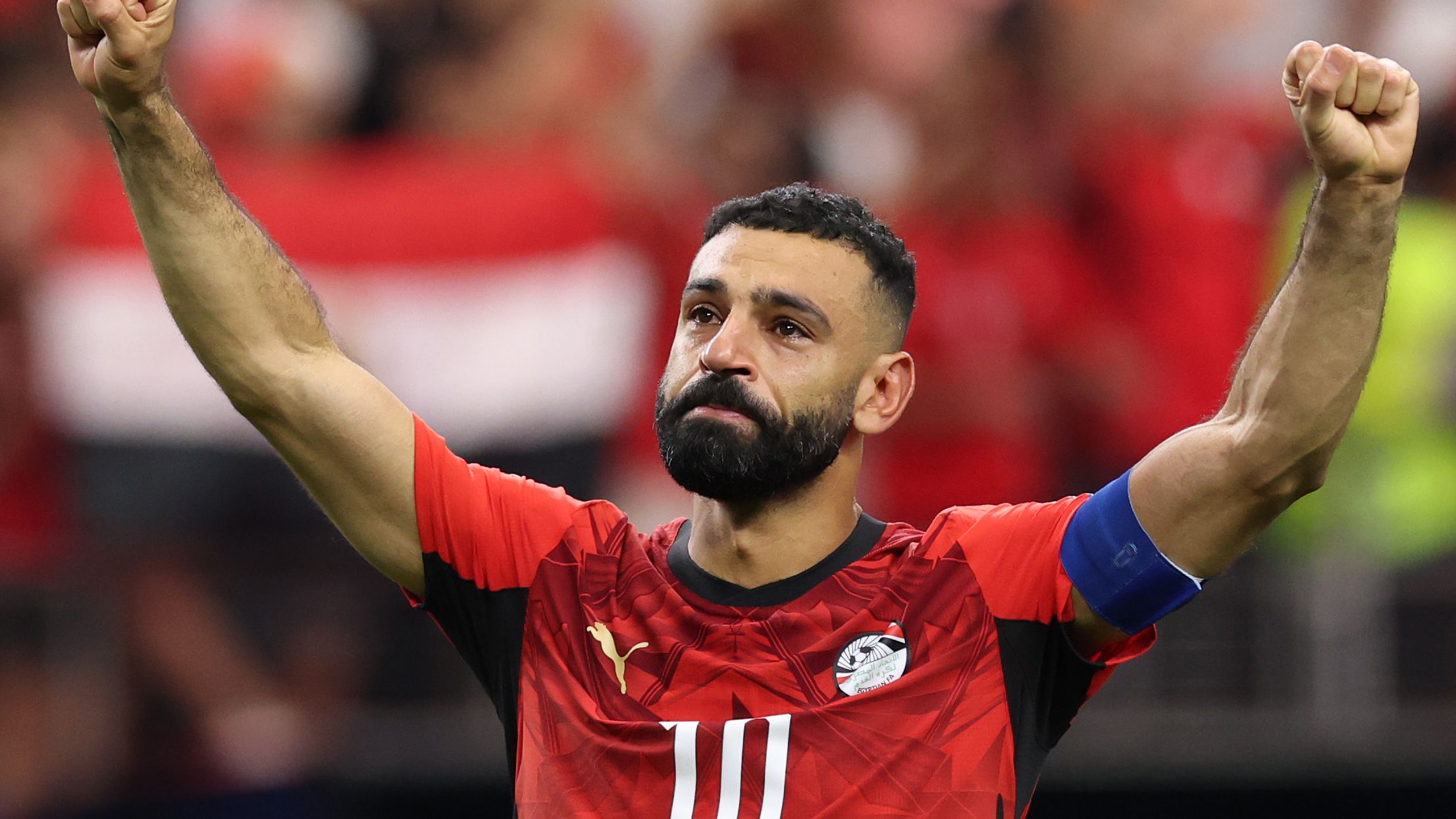 صلاح ينهار باكيًا ويدلي بتصريح يهز الجميع