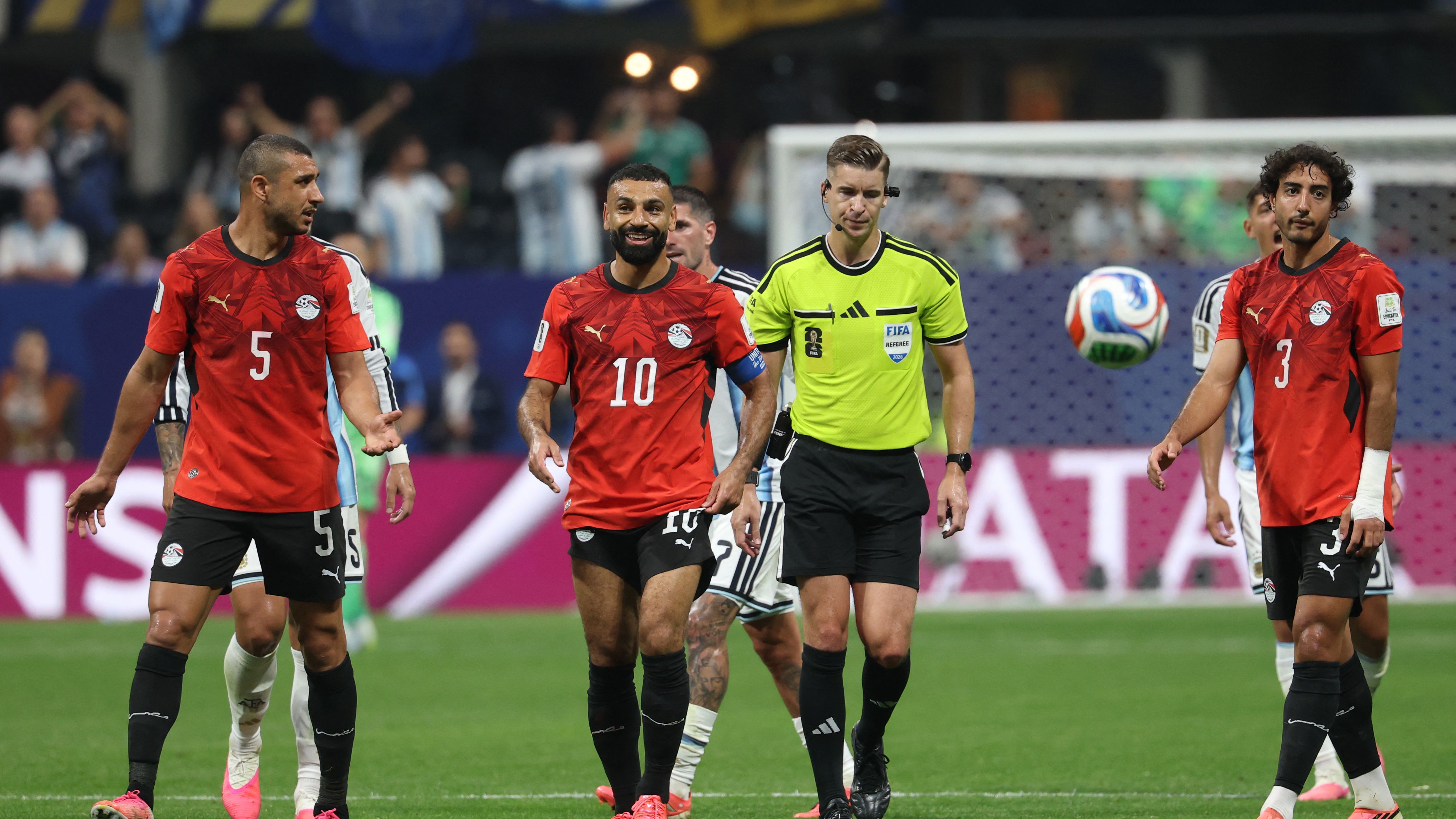 الشوالي يشيد بمنتخب مصر ويتجاهل ميسي بعد مباراة دراماتيكية في المونديال