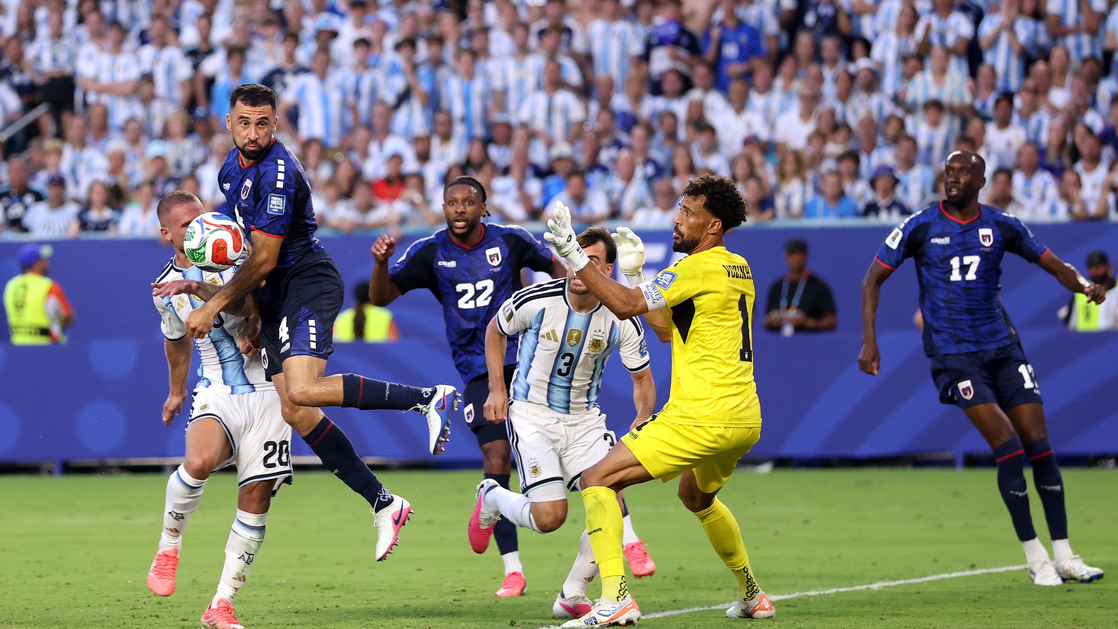 Argentina v Cabo Verde: Round of 32 - FIFA World Cup 2026