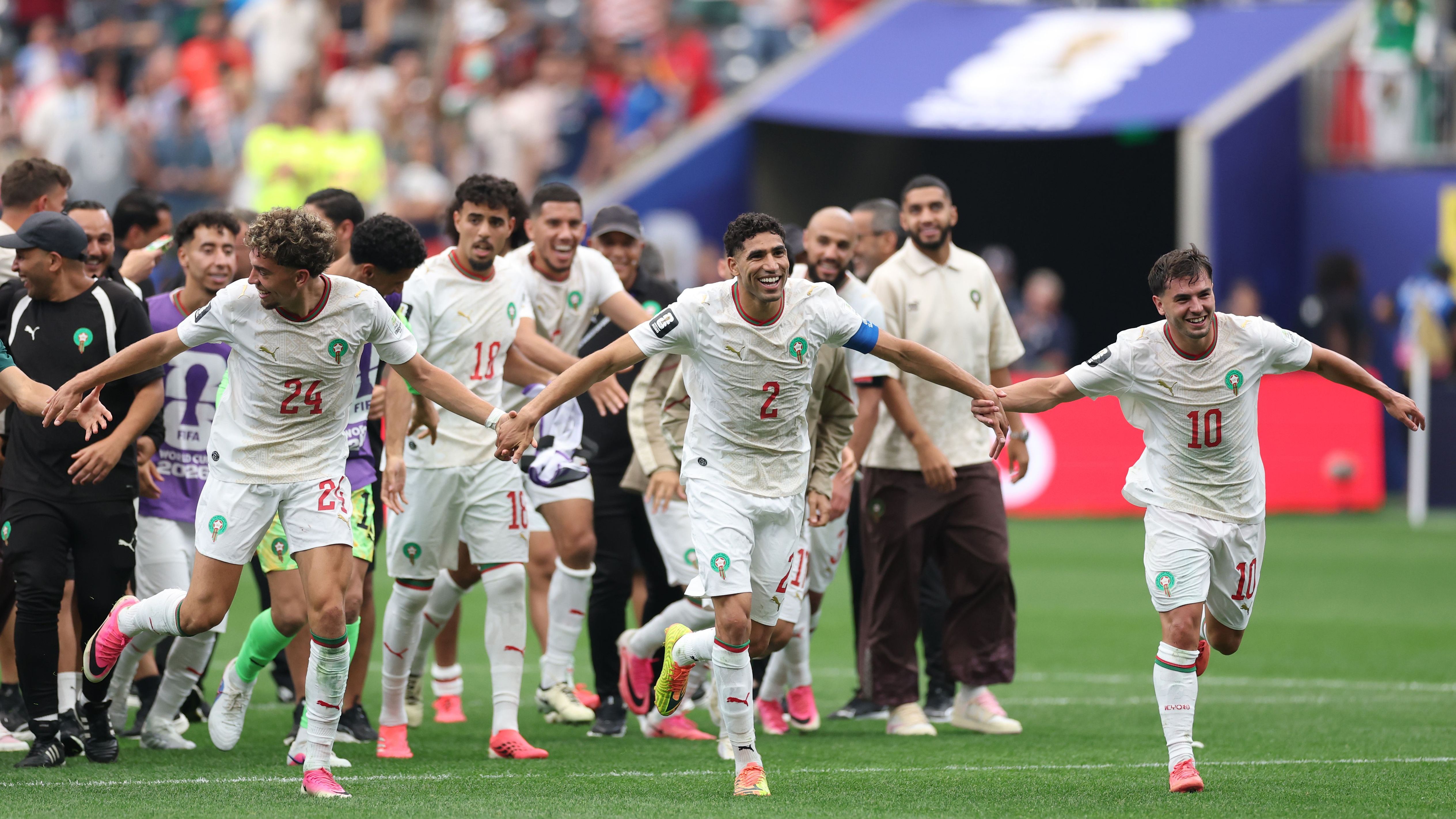 القحطاني بعد فوز المغرب: احضروا فرنسا الآن