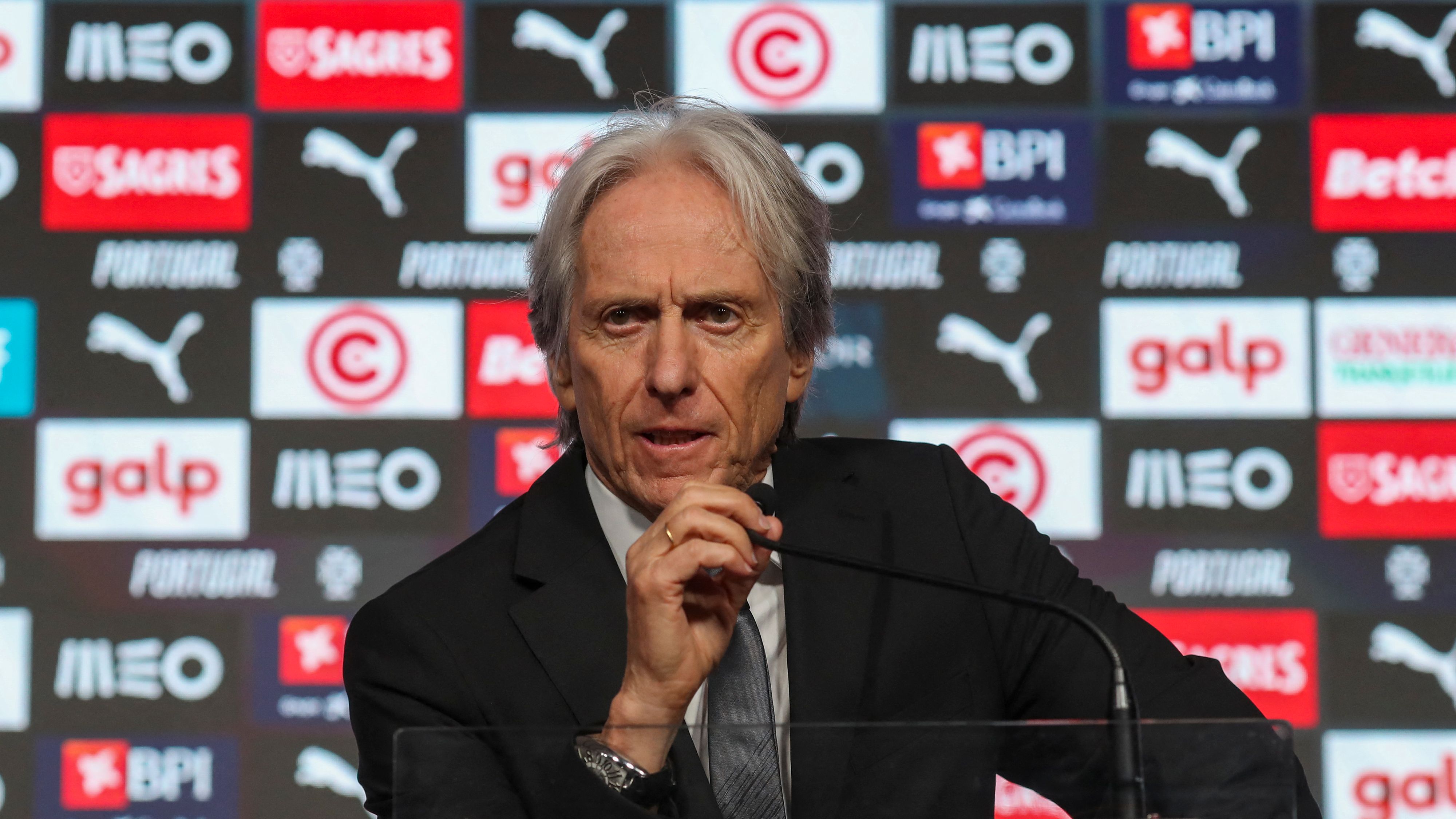 FBL-POR-PRESSER