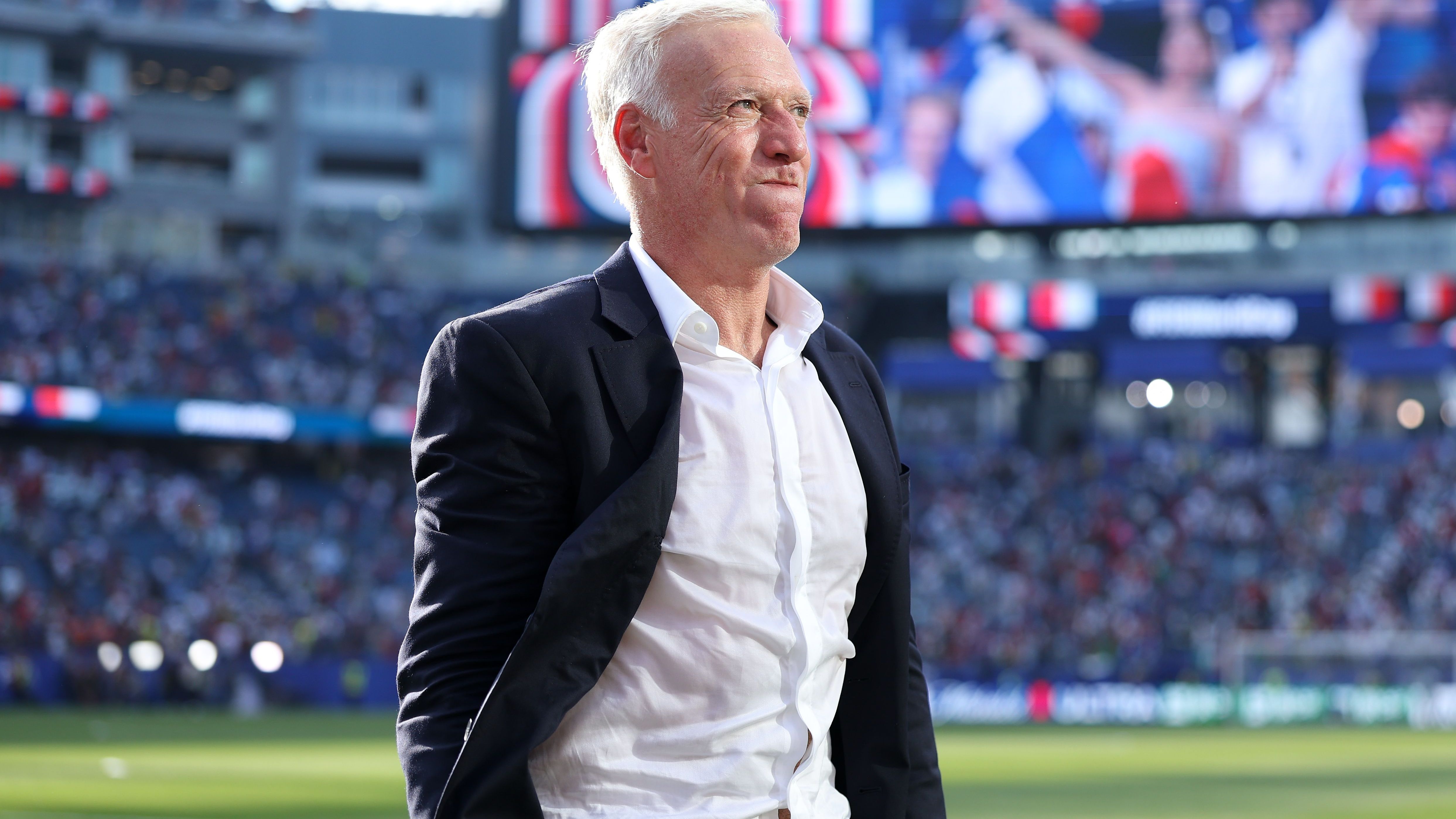 'European champions are the favorites'... Deschamps tips Spain to win!