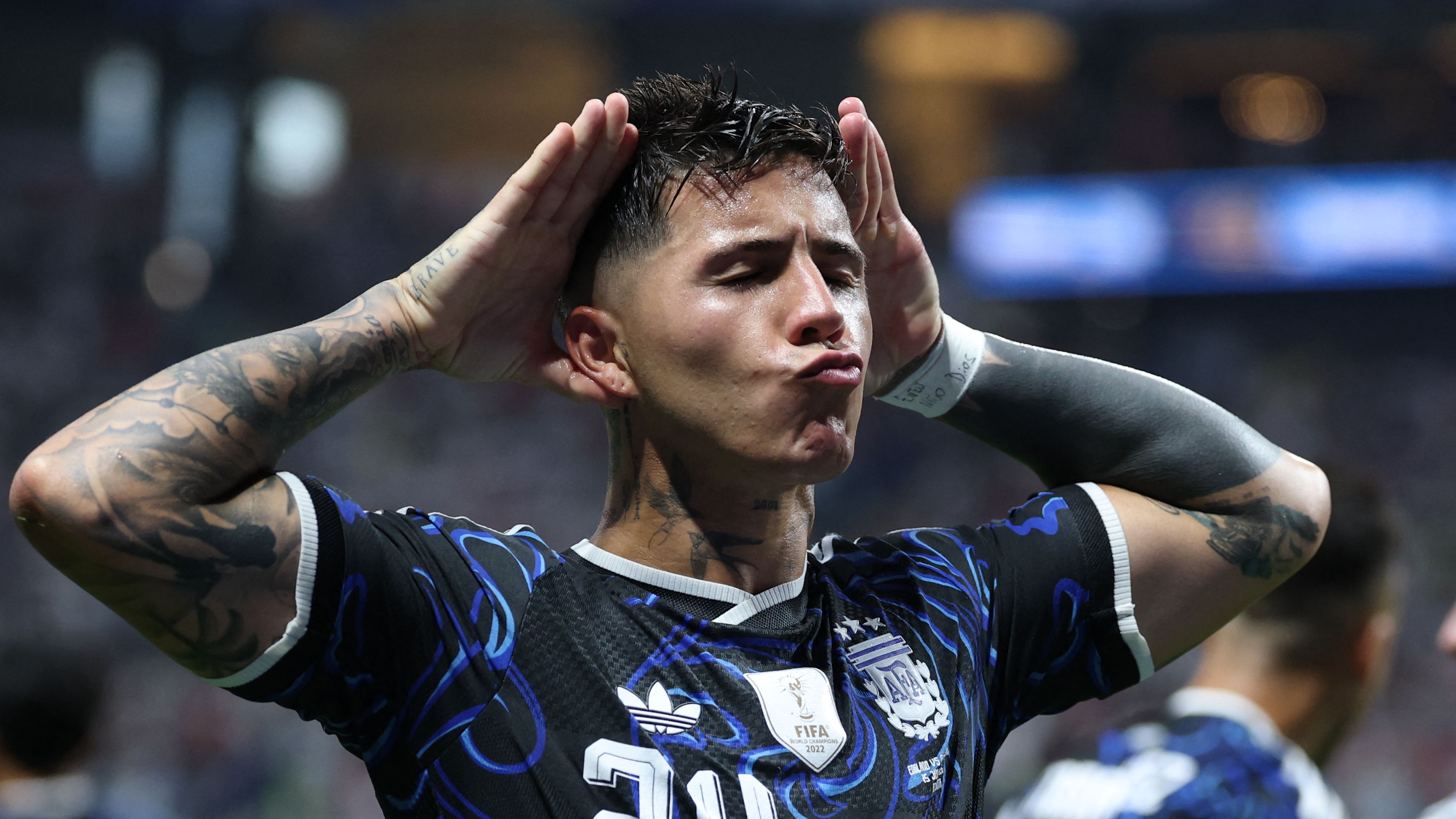 TOPSHOT-FBL-WC-2026-MATCH102-ENG-ARG