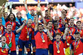FBL-WC-2026-MATCH104-ESP-ARG-FINAL-TROPHY