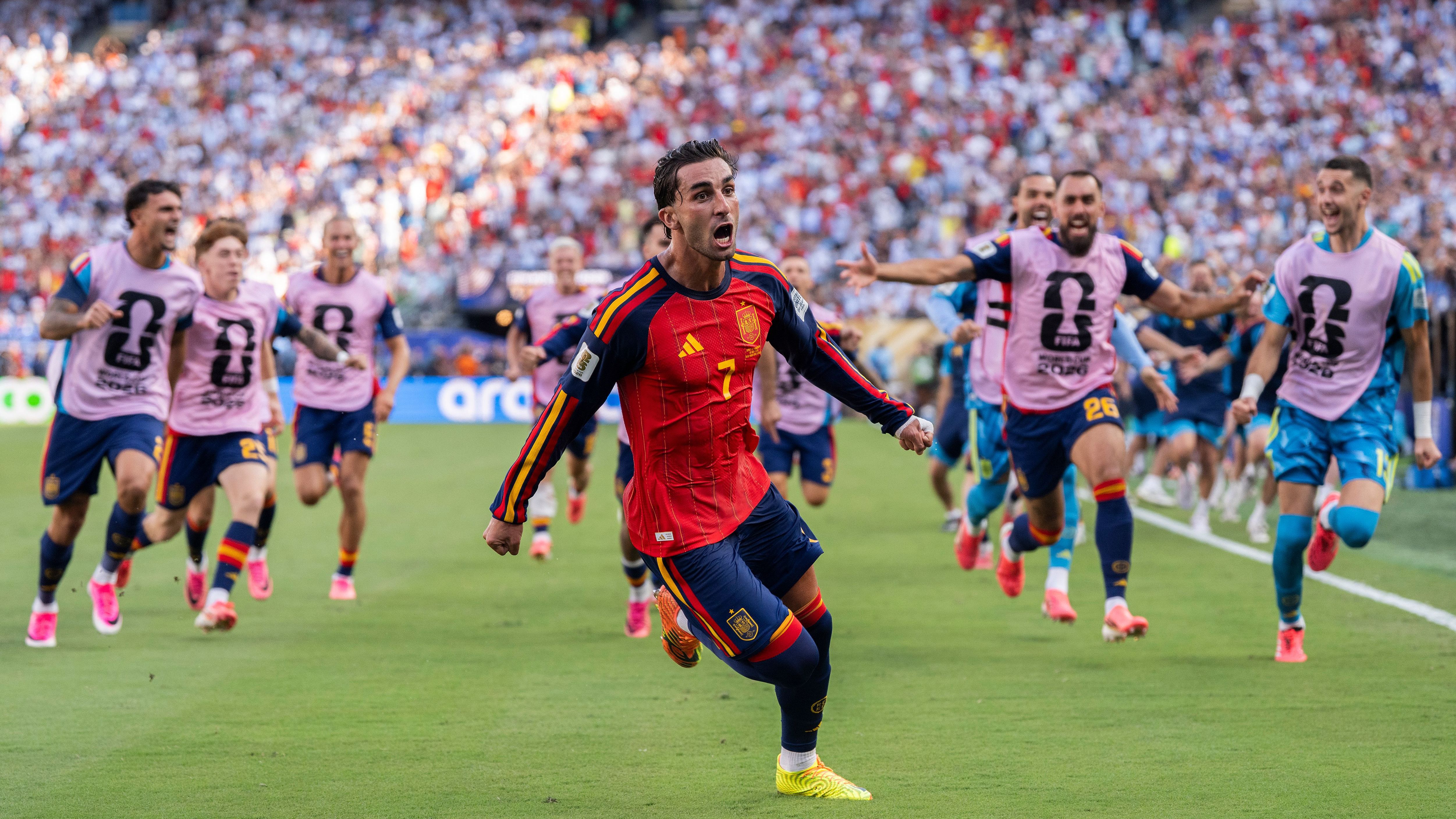 فيران توريس يقول كلمته بعد عرض باريس.. وبرشلونة يغيّر موقفه