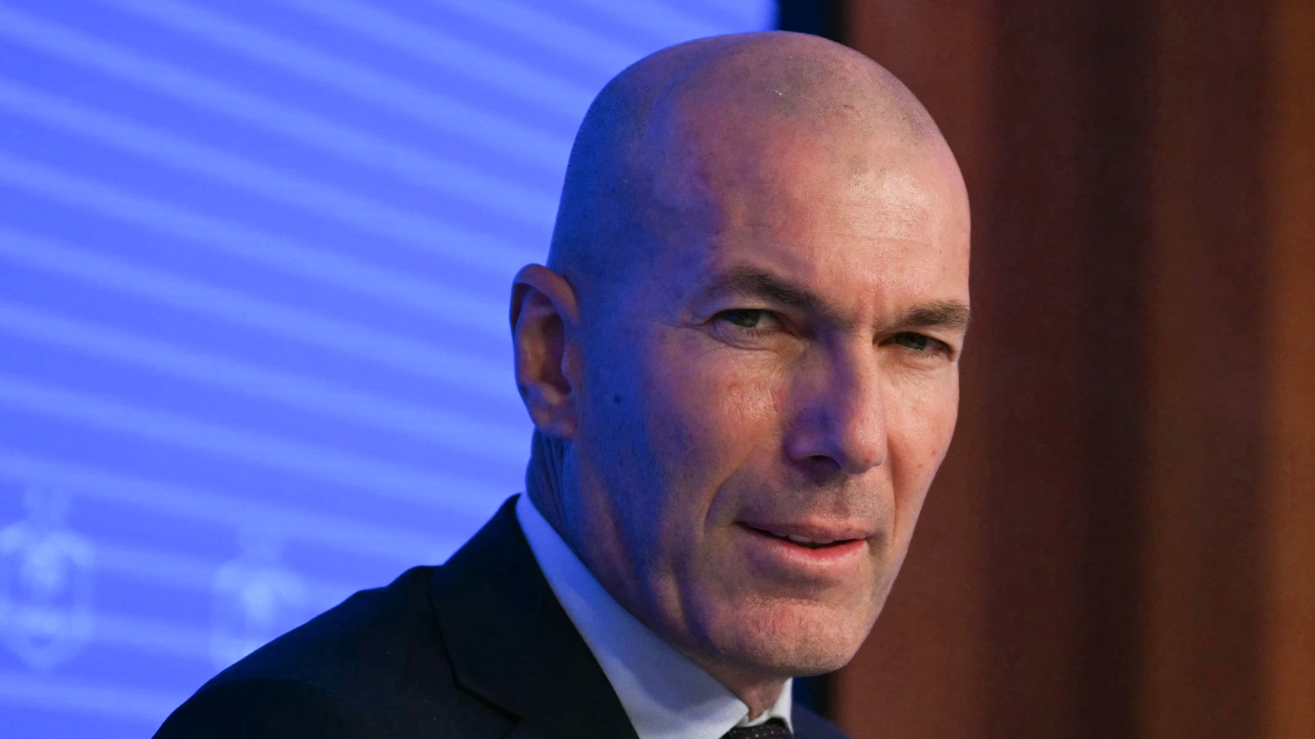 TOPSHOT-FBL-FRA-ZIDANE-FFF