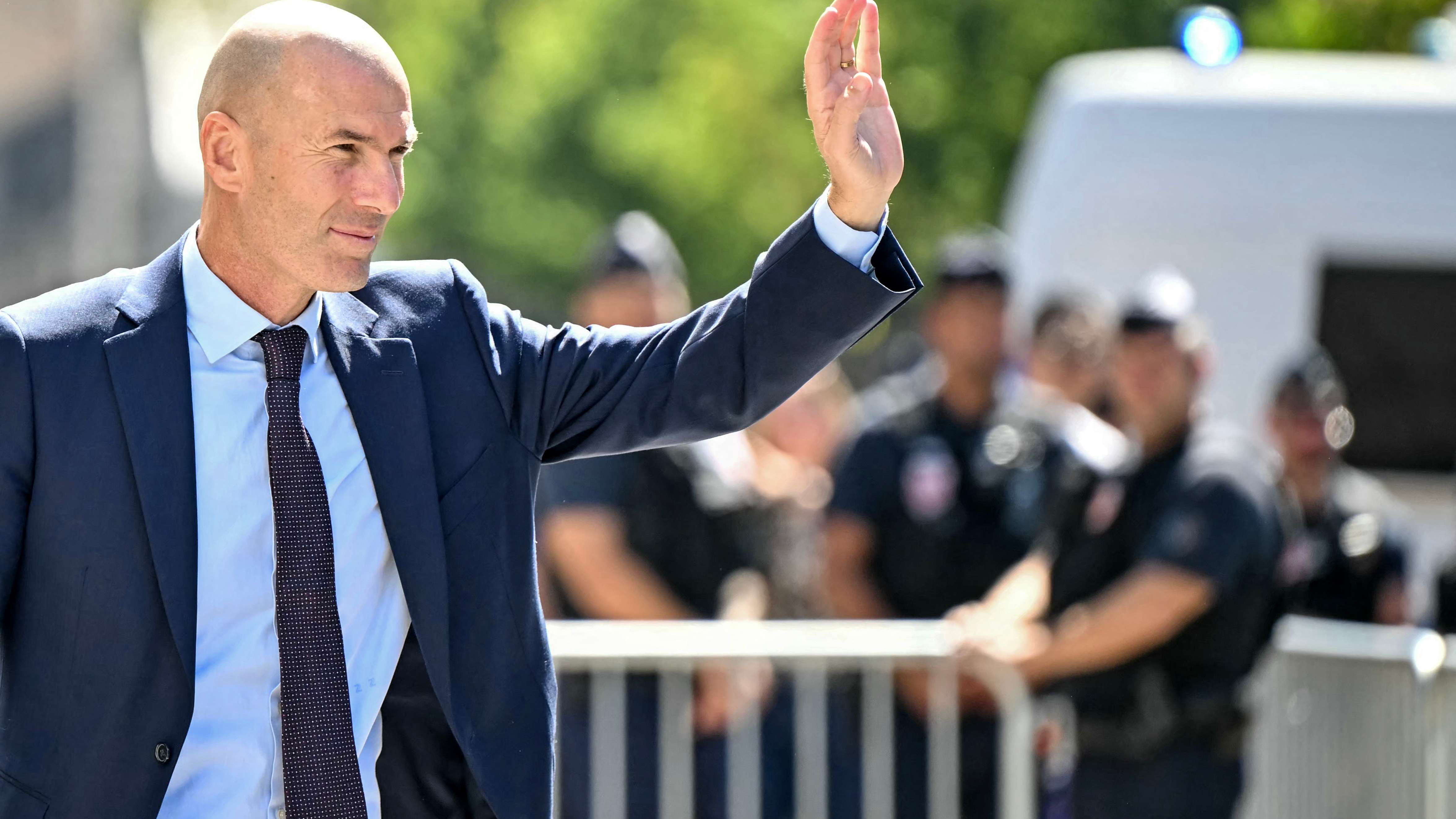 FBL-FRA-ZIDANE-FFF