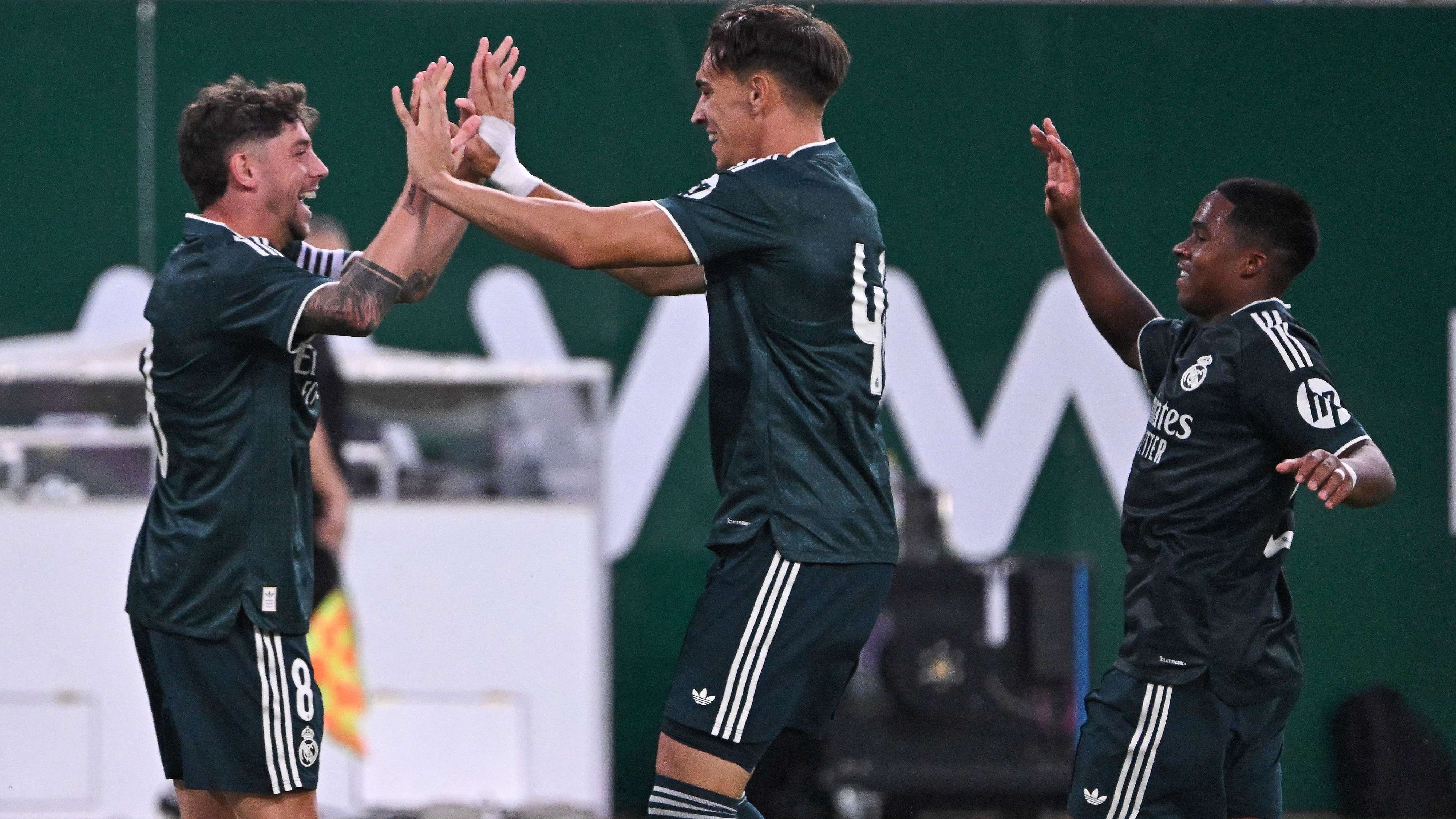 FBL-FRIENDLY-FERENCVAROS-REAL MADRID