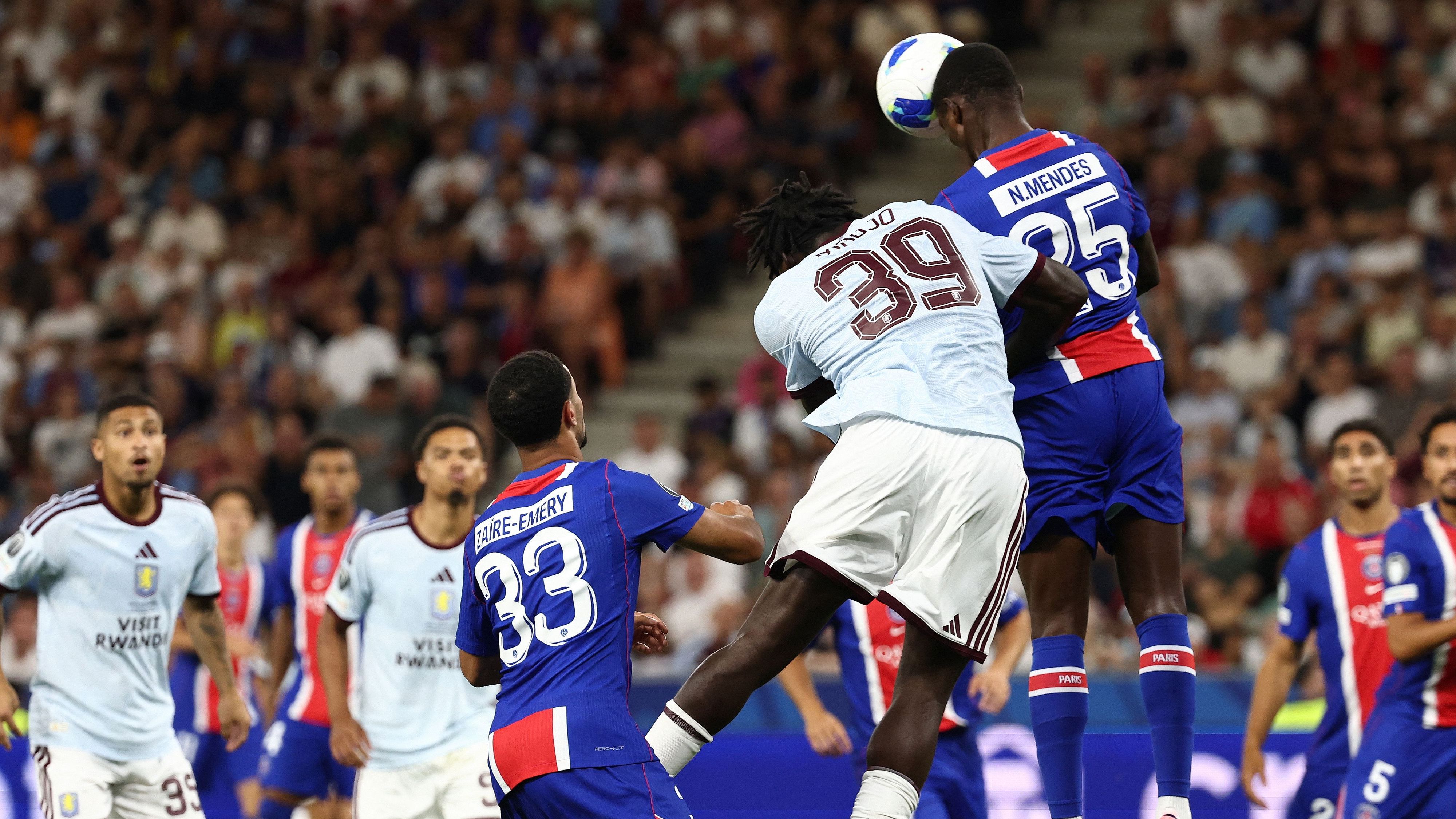 لاعب أستون فيلا يحقق رقمًا غير مسبوق من بوابة السوبر الأوروبي