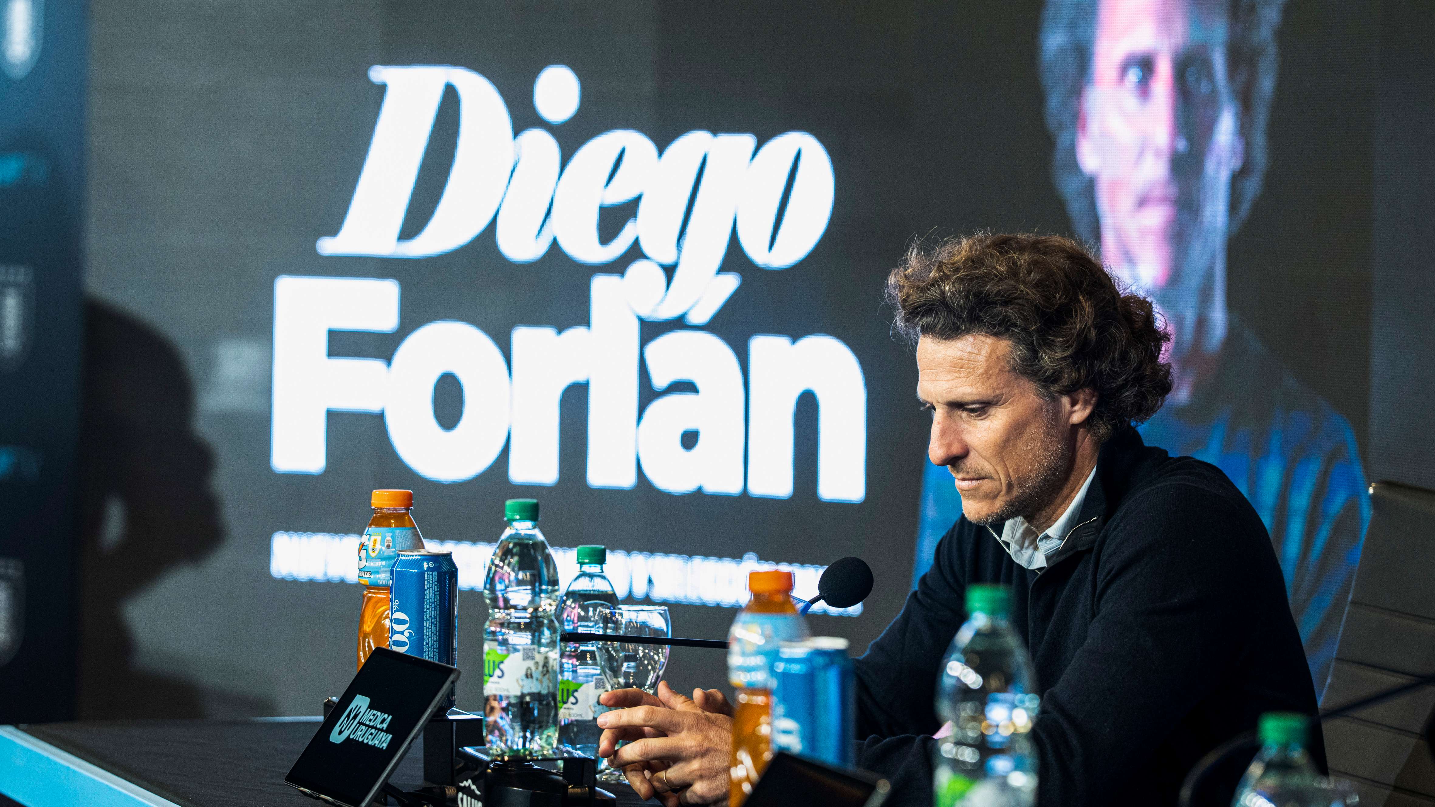 Uruguay National Team Unveils Diego Forlan As New Interim Coach