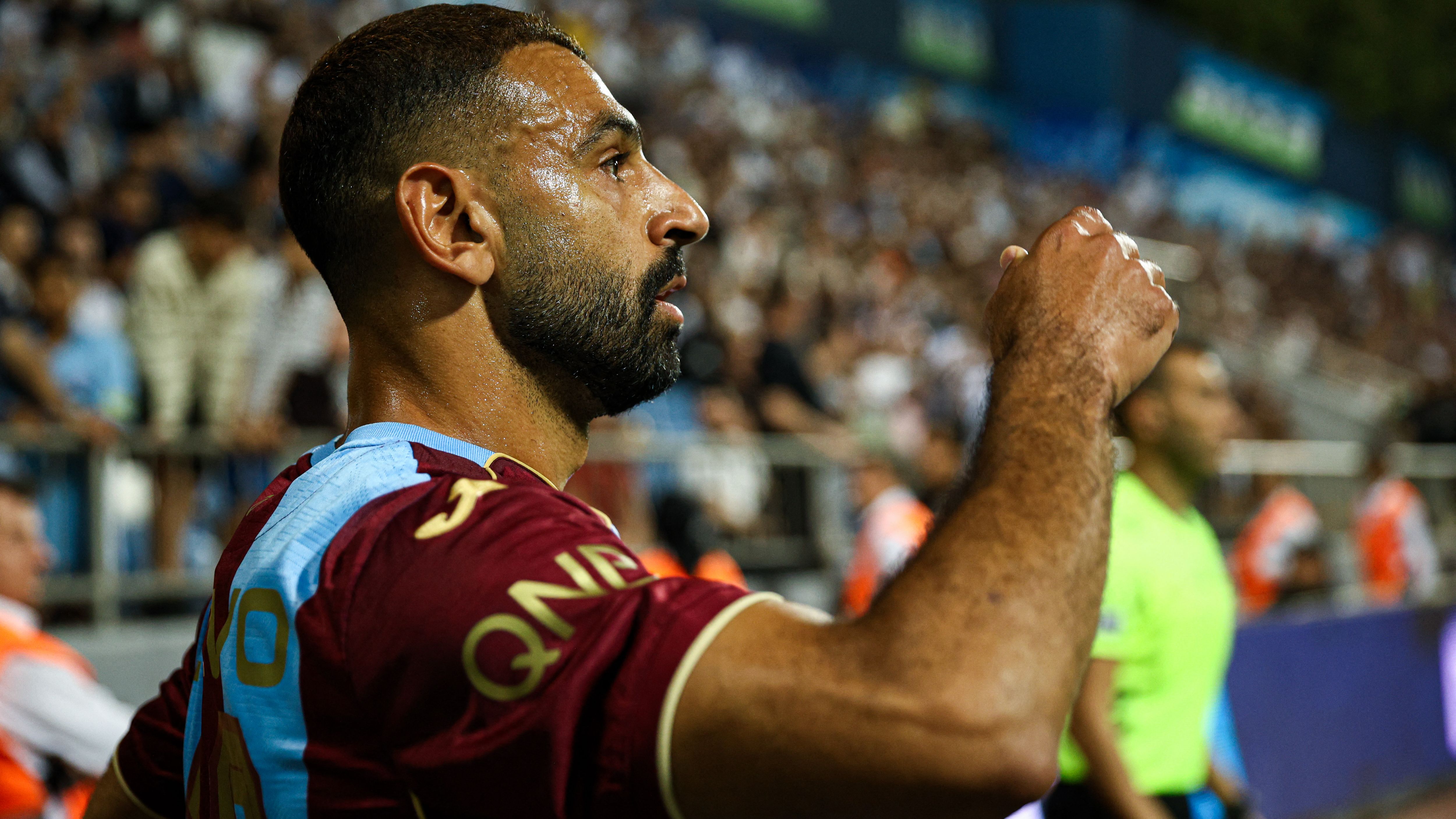 محمد صلاح يبدأ مشواره الأوروبي بهزيمة قاسية أمام فيرينتسفاروشي