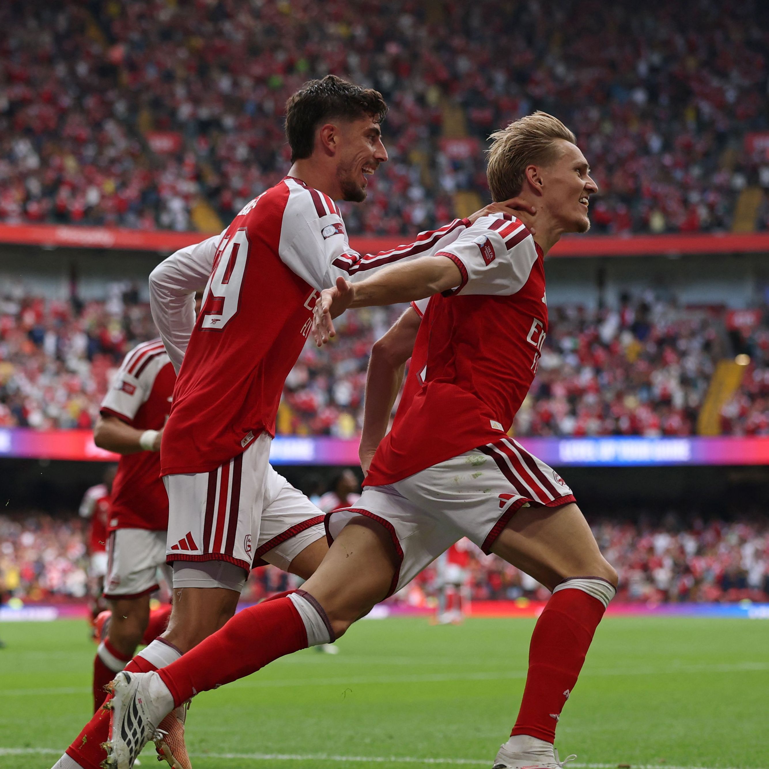 FBL-ENG-PR-COMMUNITY-ARSENAL-MAN CITY