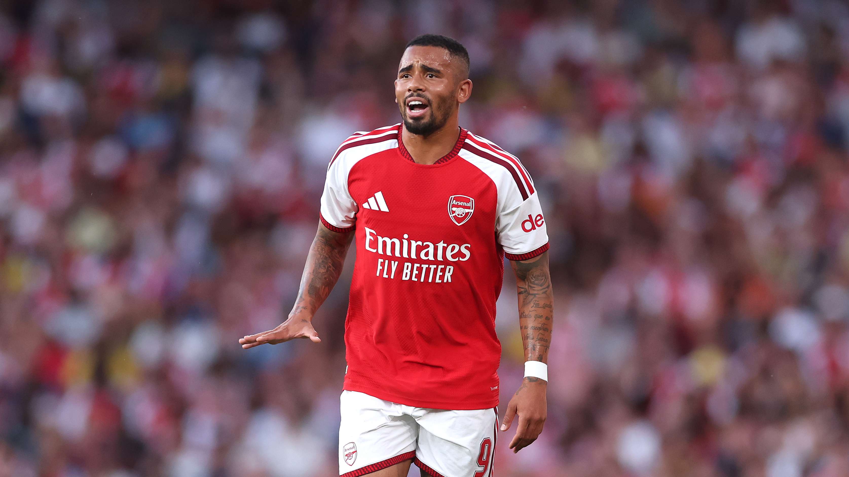 Arsenal FC v Como Calcio - Pre-Season Friendly