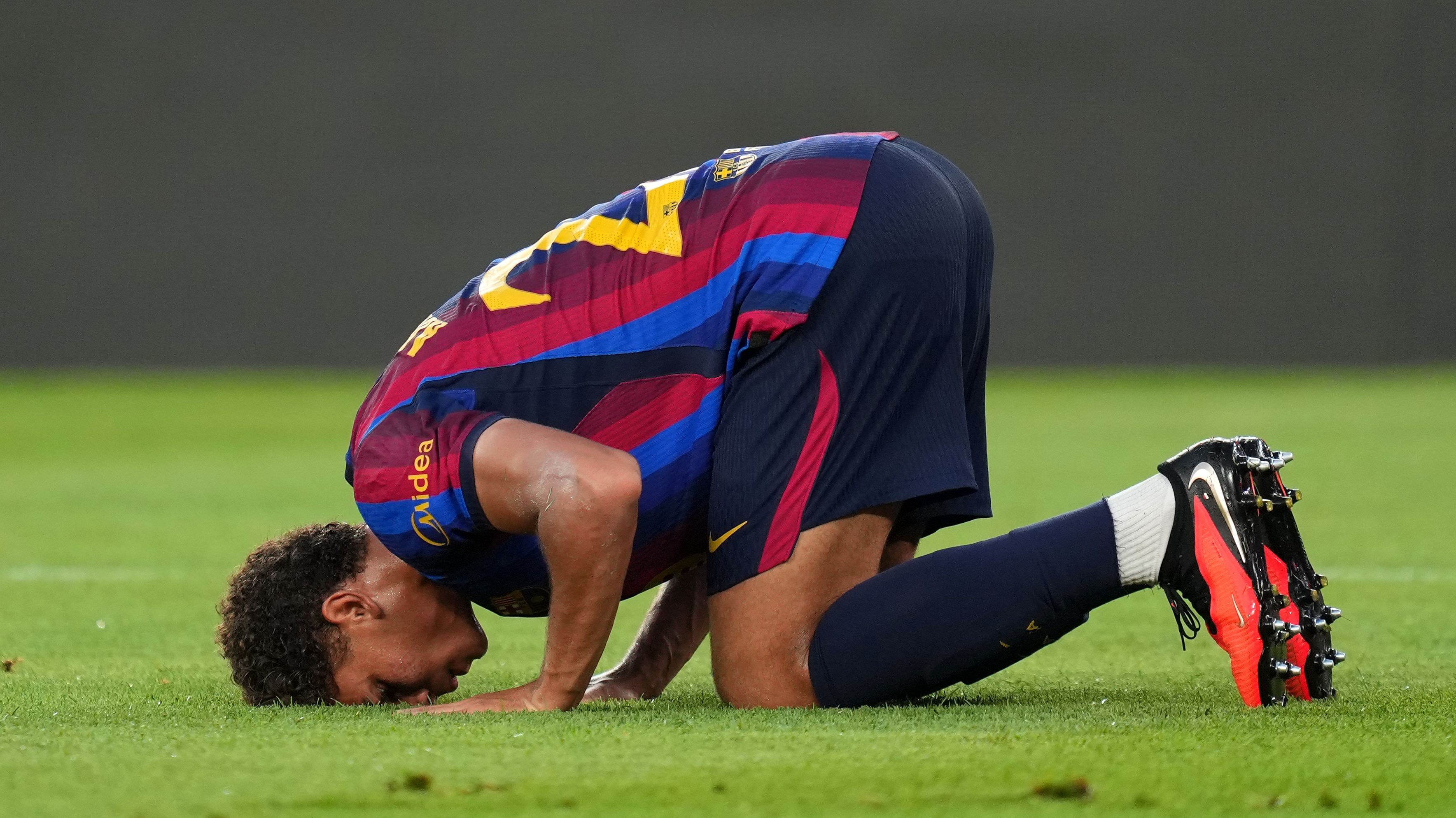 FC Barcelona v Al Ahly SC - Joan Gamper Trophy