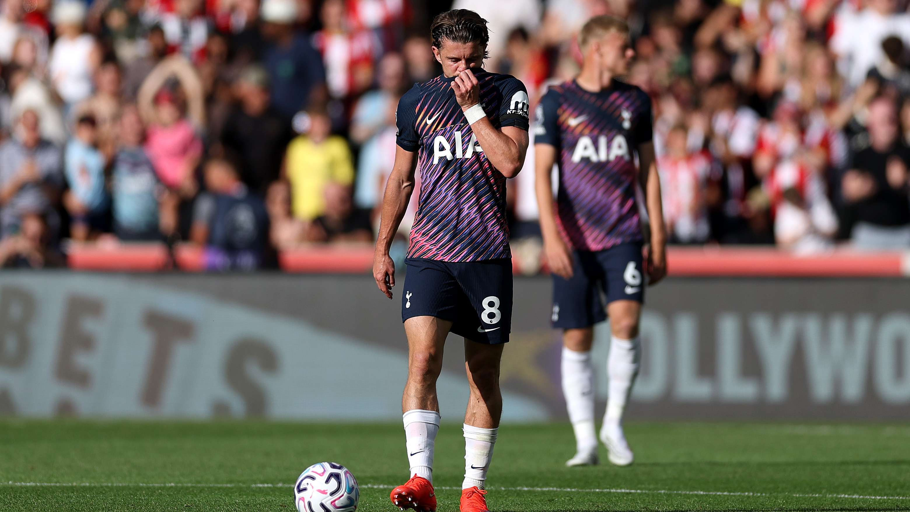 Brentford v Tottenham Hotspur - Premier League 2026/27