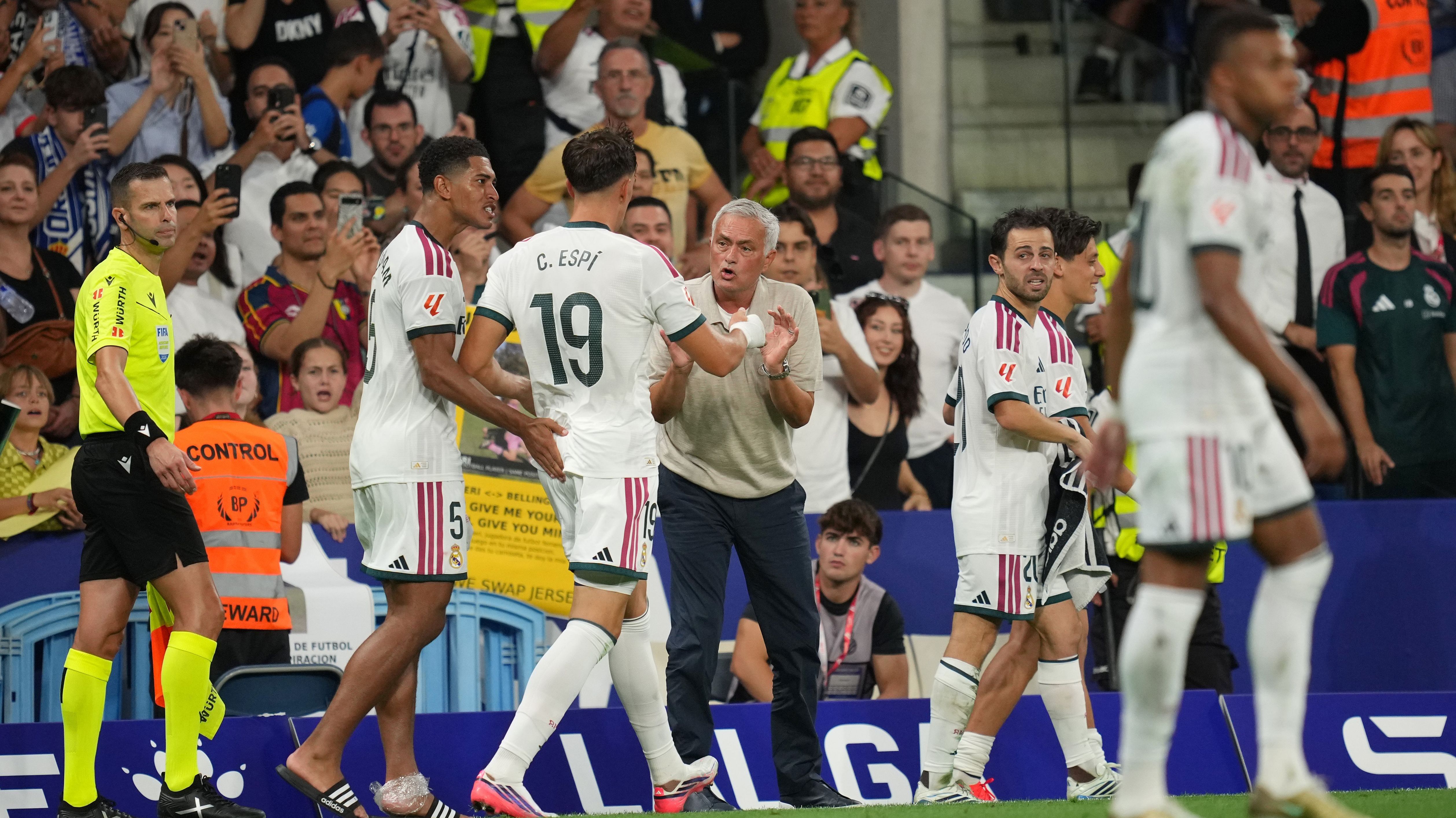 صفقة صيفية تنقذ مورينيو.. ريال مدريد يعود بانتصار قاتل من كتالونيا