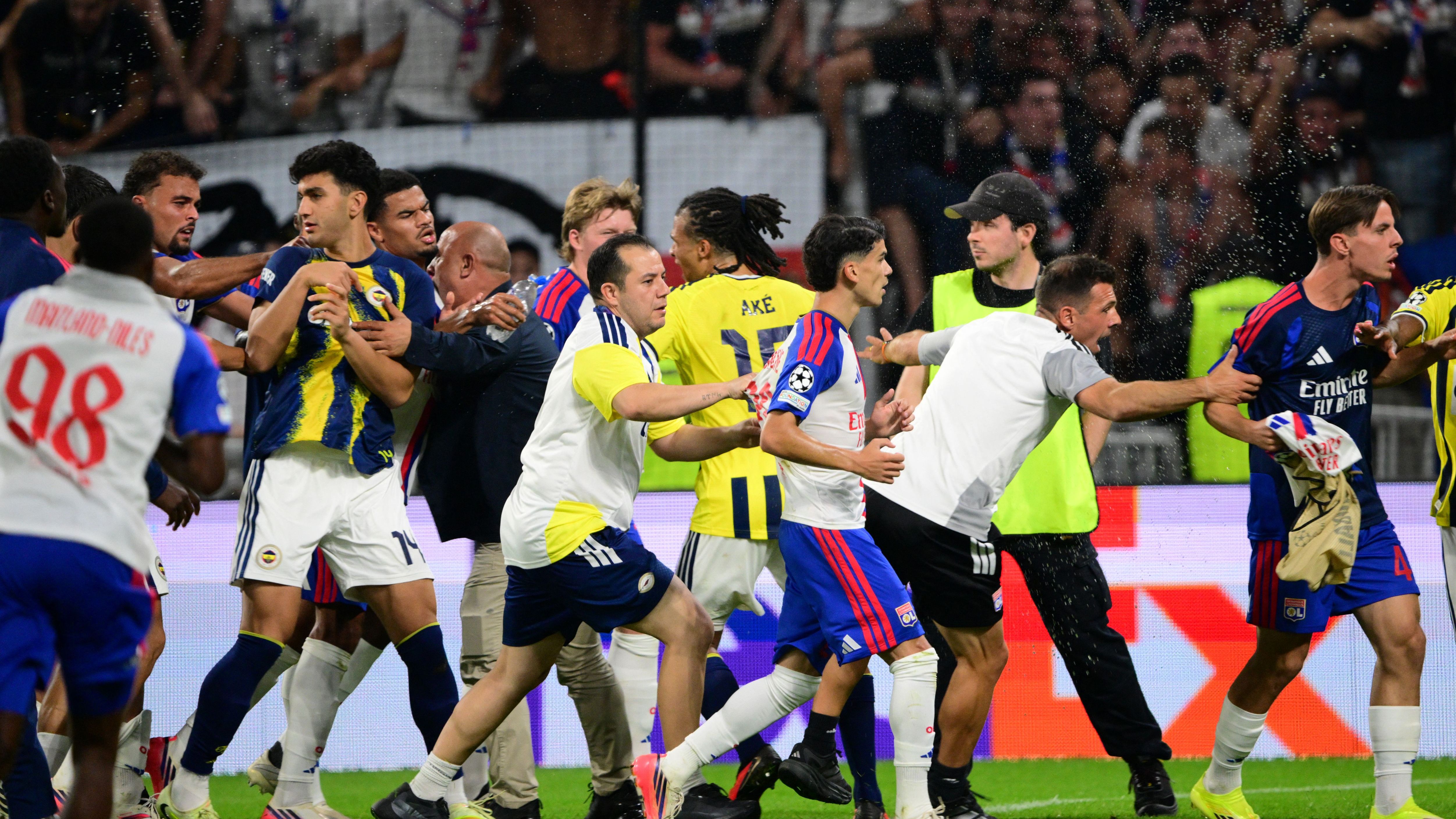 FBL-EUR-C1-QUALIFYING-LYON-FENERBAHCE