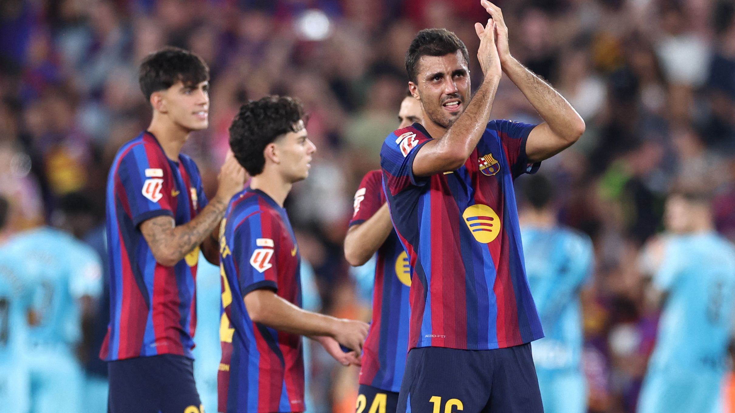 ابن عم نجم بايرن ميونخ.. برشلونة يحسم صفقة "موهبة هامبورج"