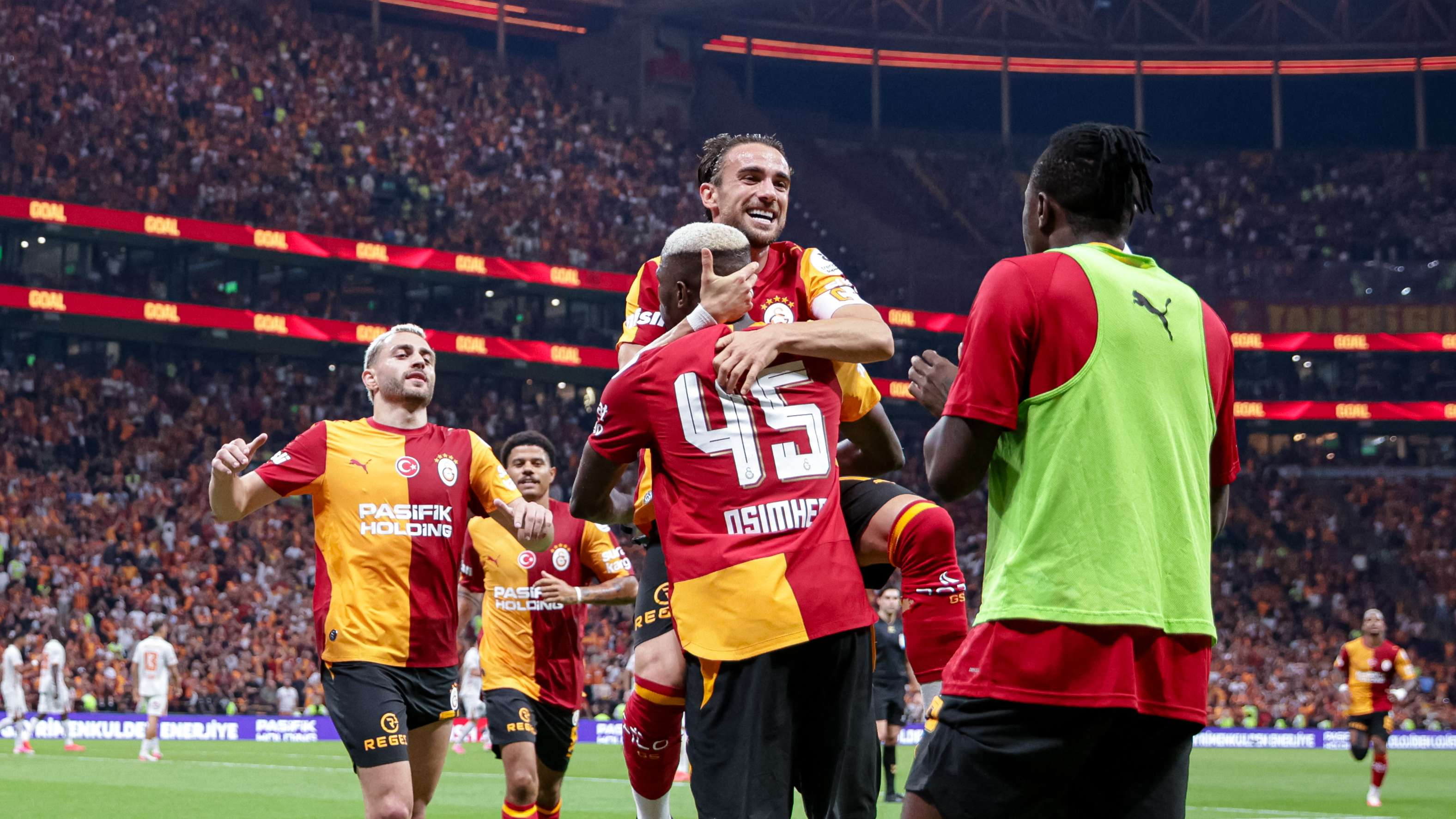 Galatasaray-AS-vs-Goztepe-SK-Trendyol-Super-Leagund-week