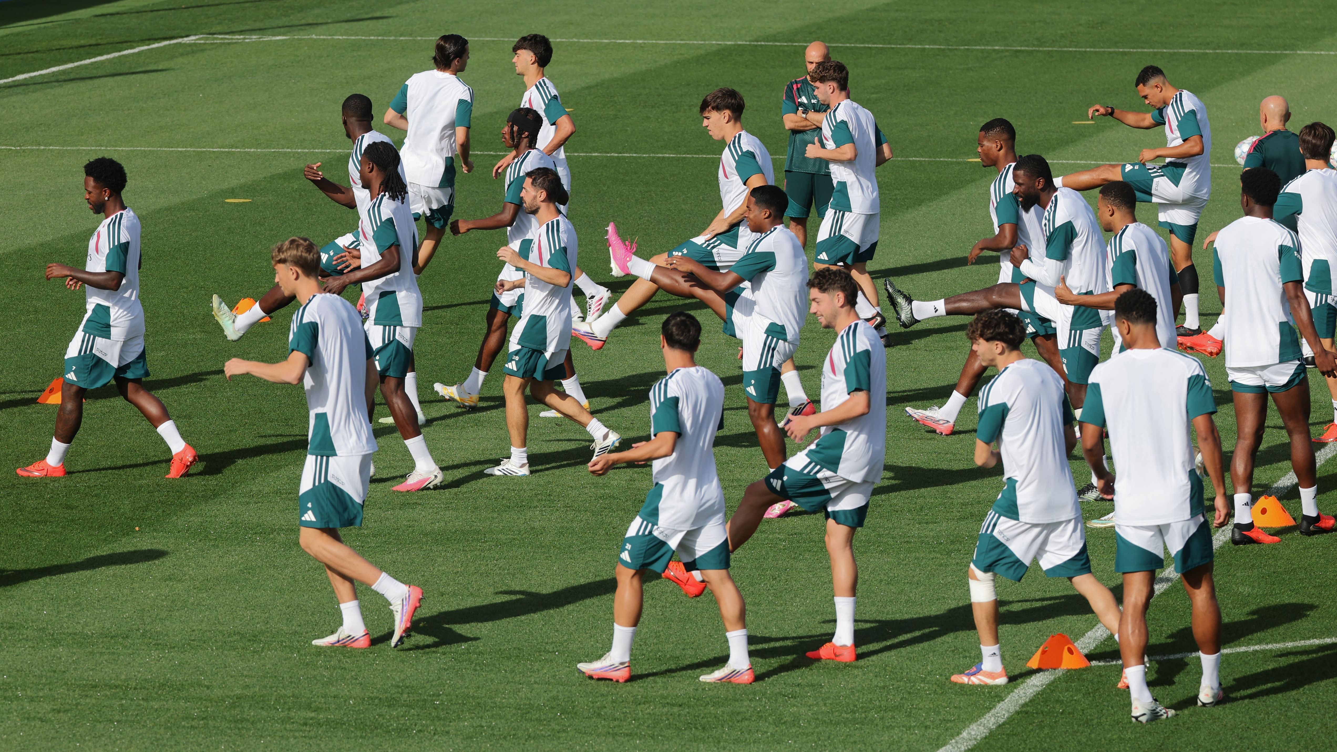 FBL-EUR-C1-REAL MADRID-TRAINING