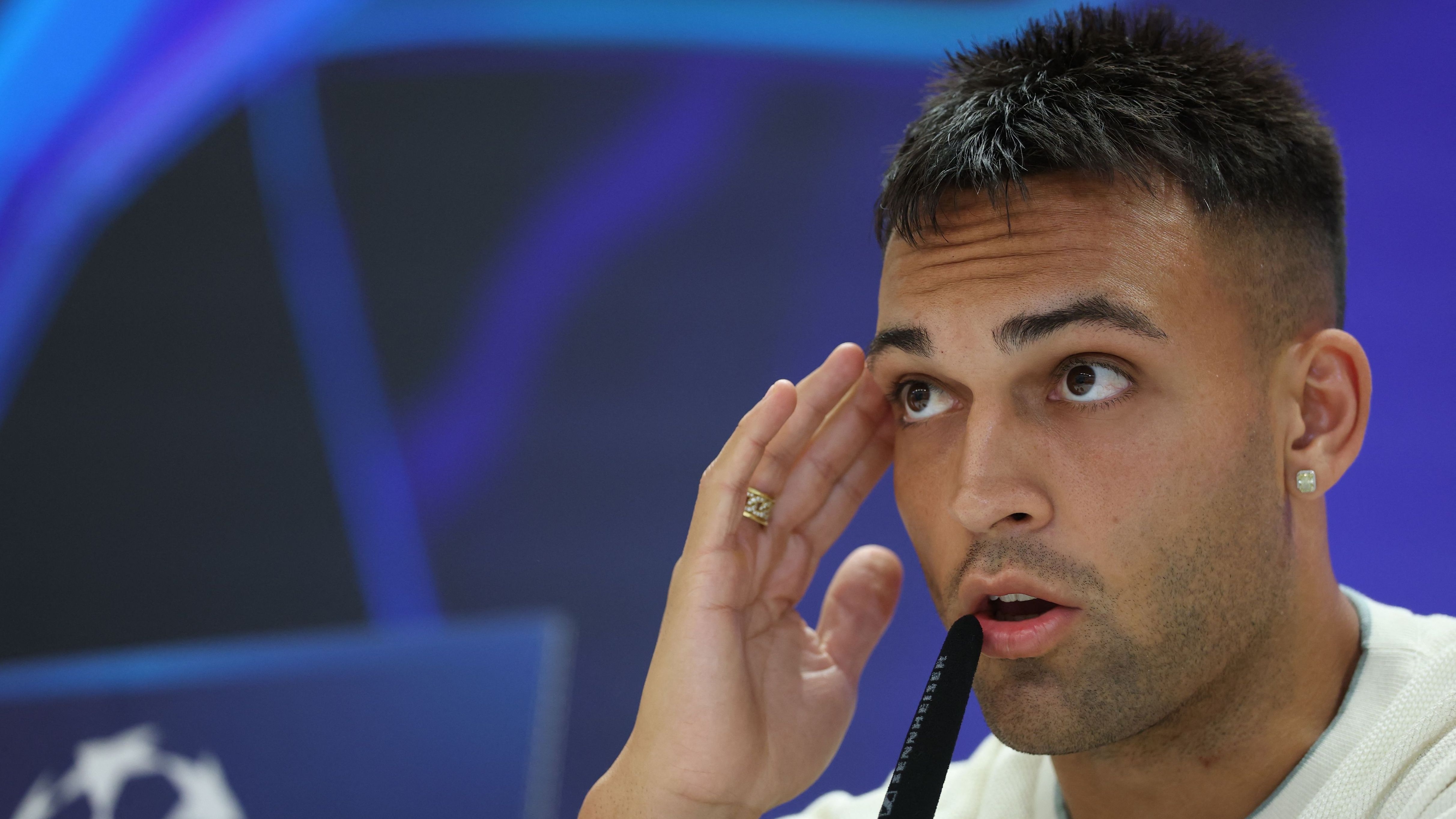 FBL-EUR-C1-INTER MILAN-PRESSER