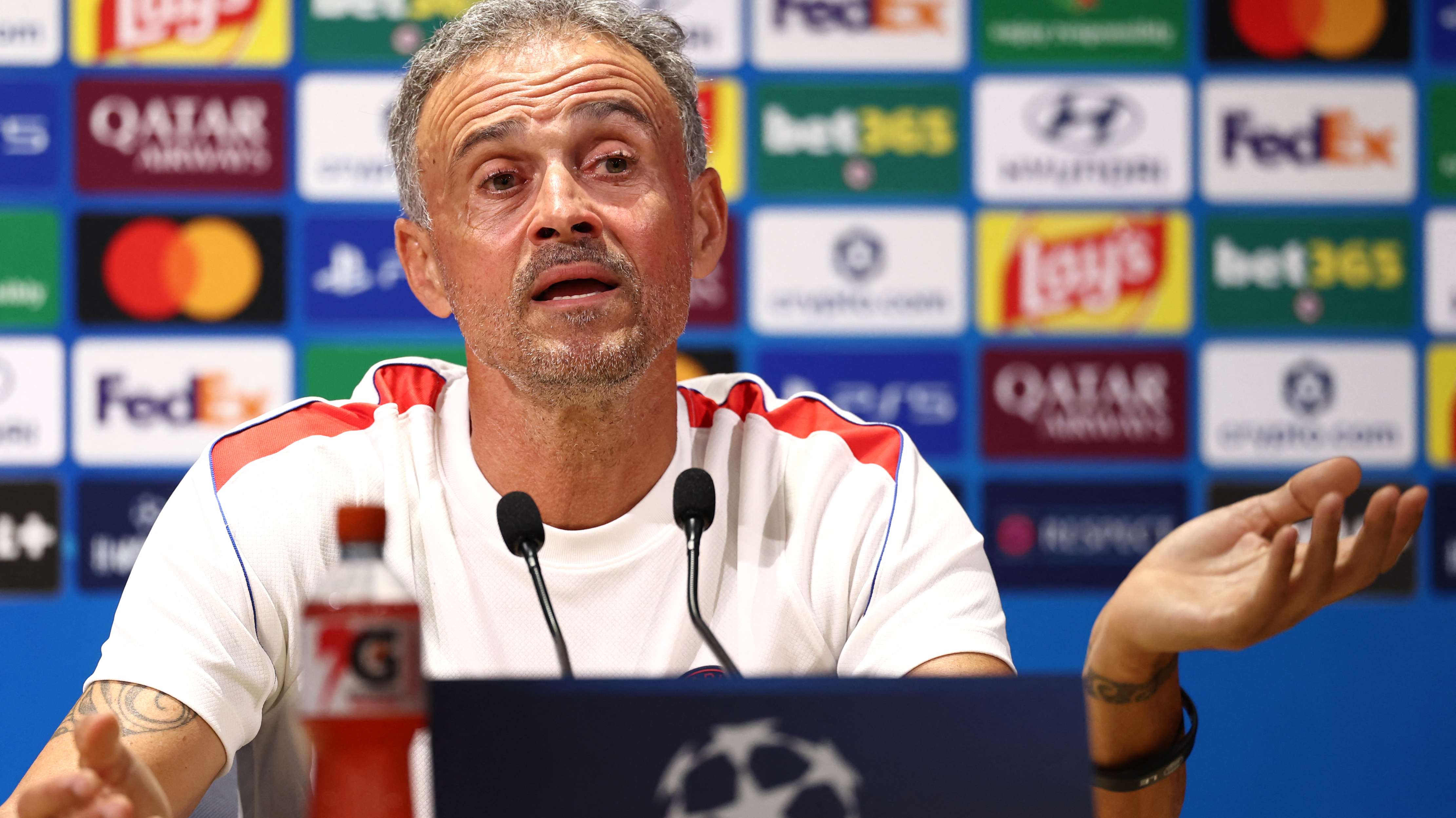 FBL-EUR-C1-PSG-PRESSER