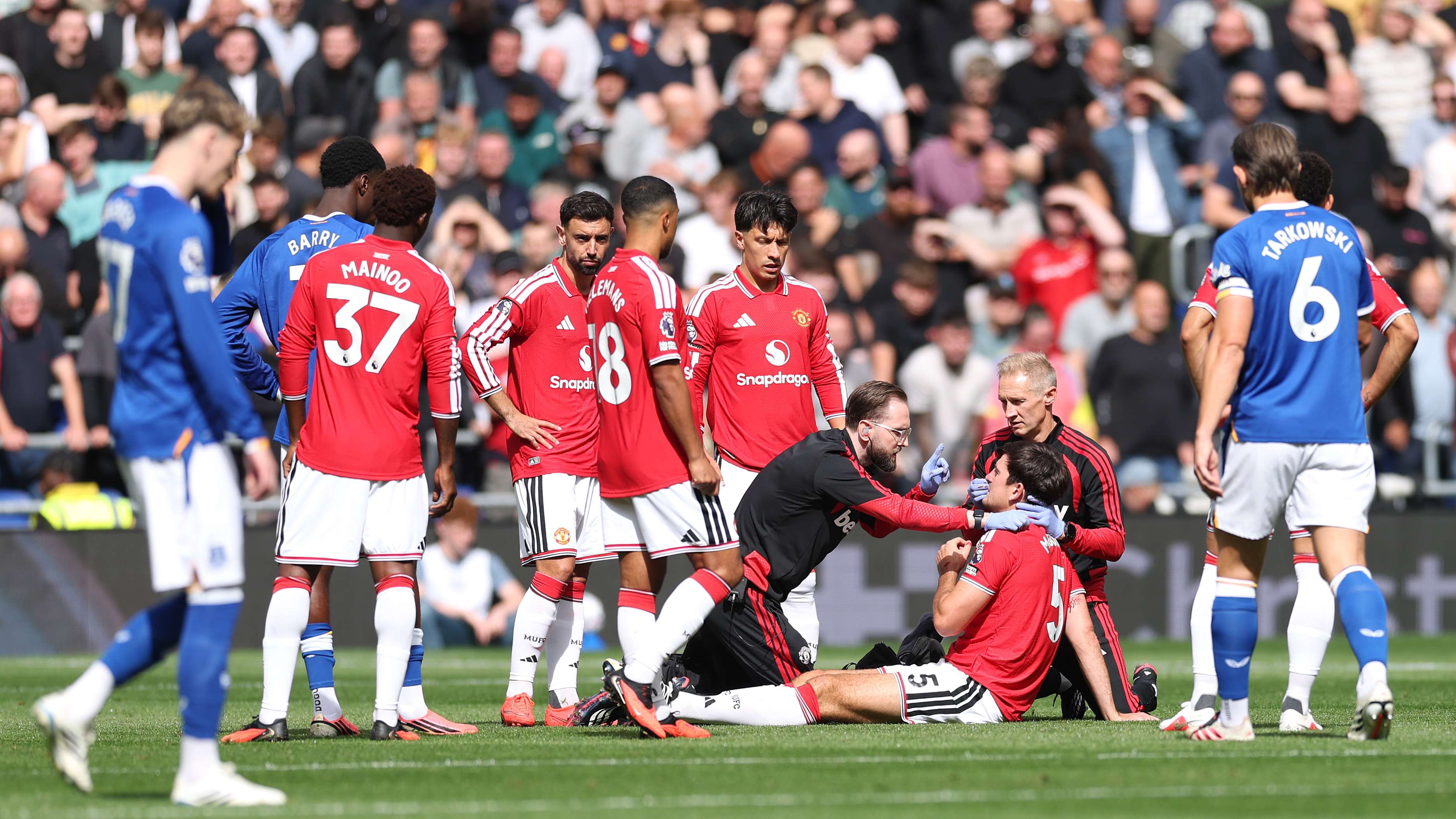 Everton v Manchester United - Premier League 2026/27