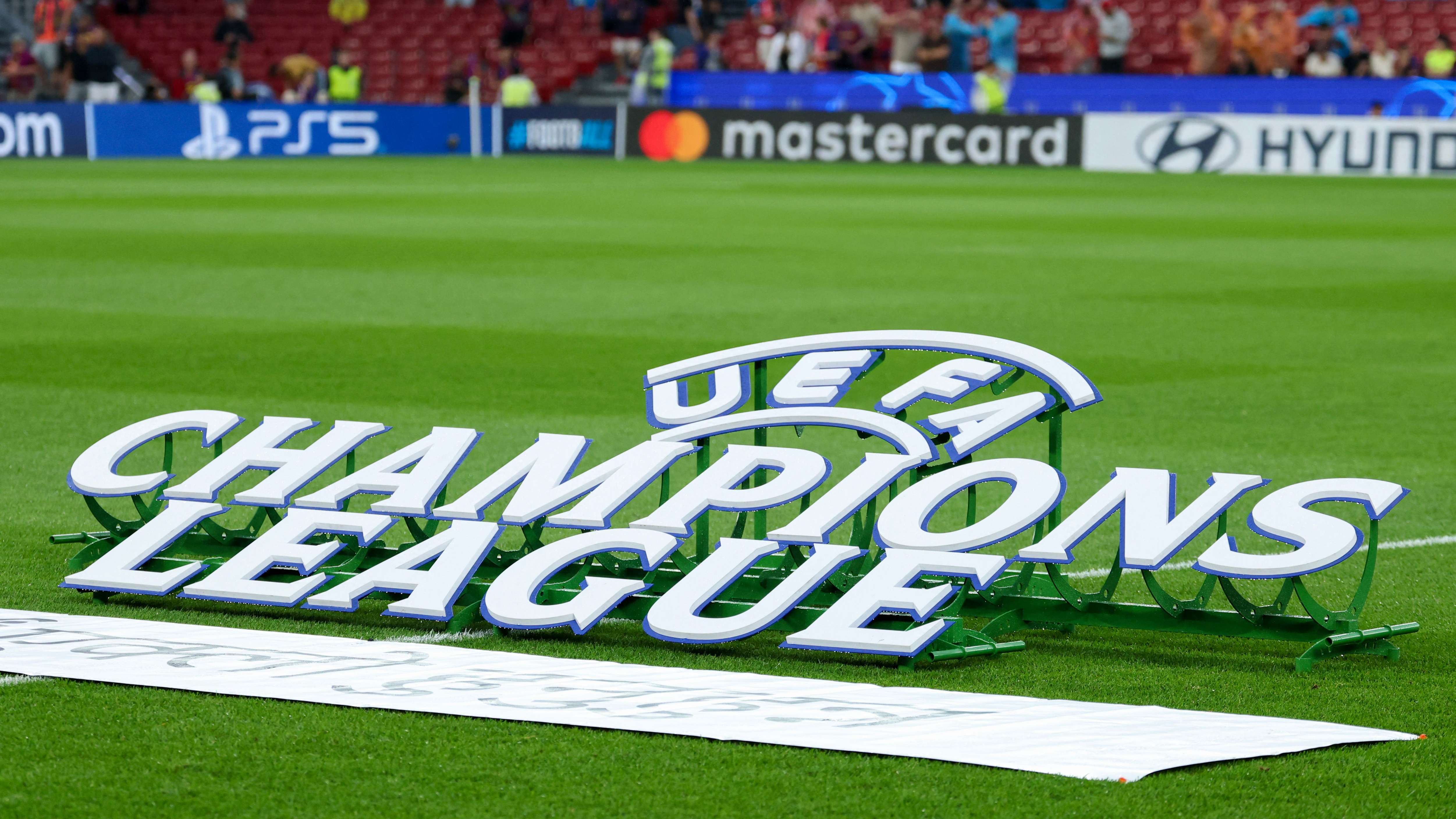 FBL-EUR-C1-BARCELONA-FEYENOORD
