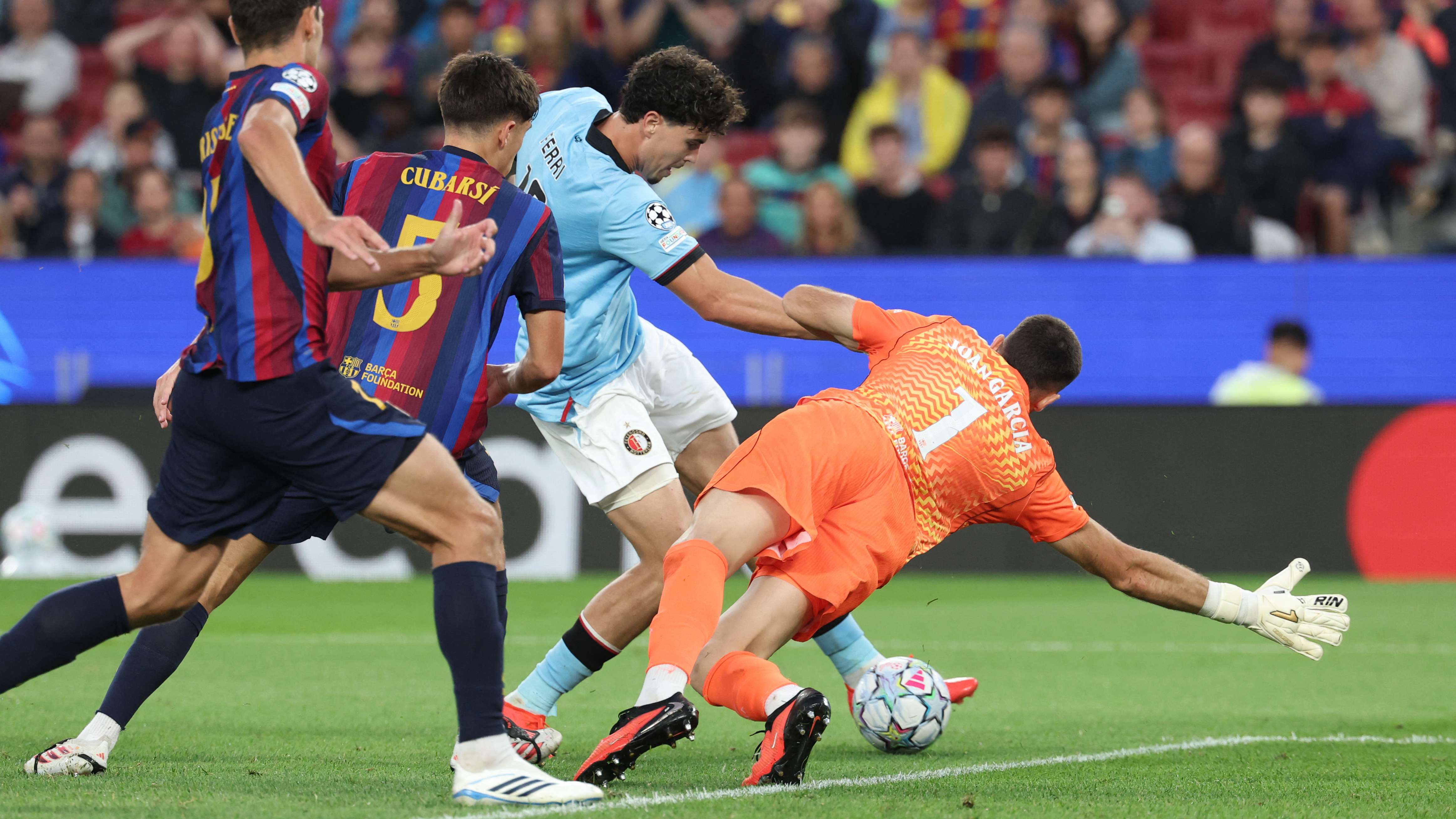 FBL-EUR-C1-BARCELONA-FEYENOORD