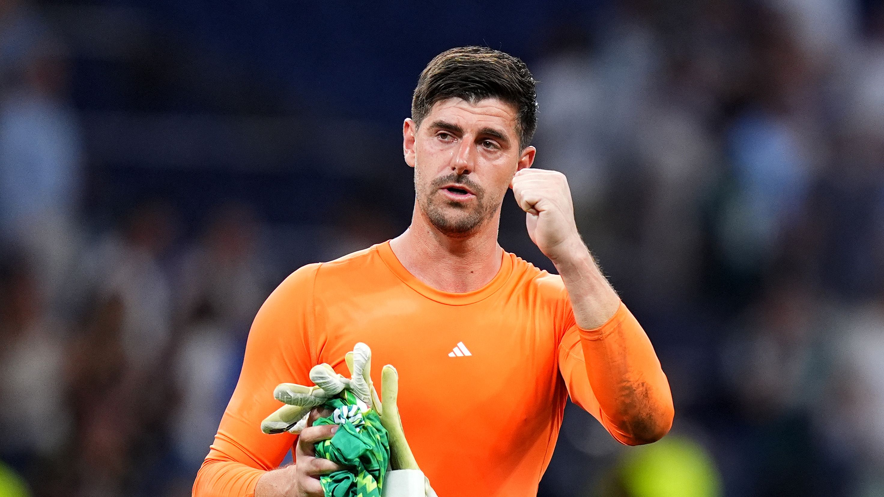 هل سيعود؟.. كورتوا يتحدى البيان الرسمي لريال مدريد قبل الكلاسيكو