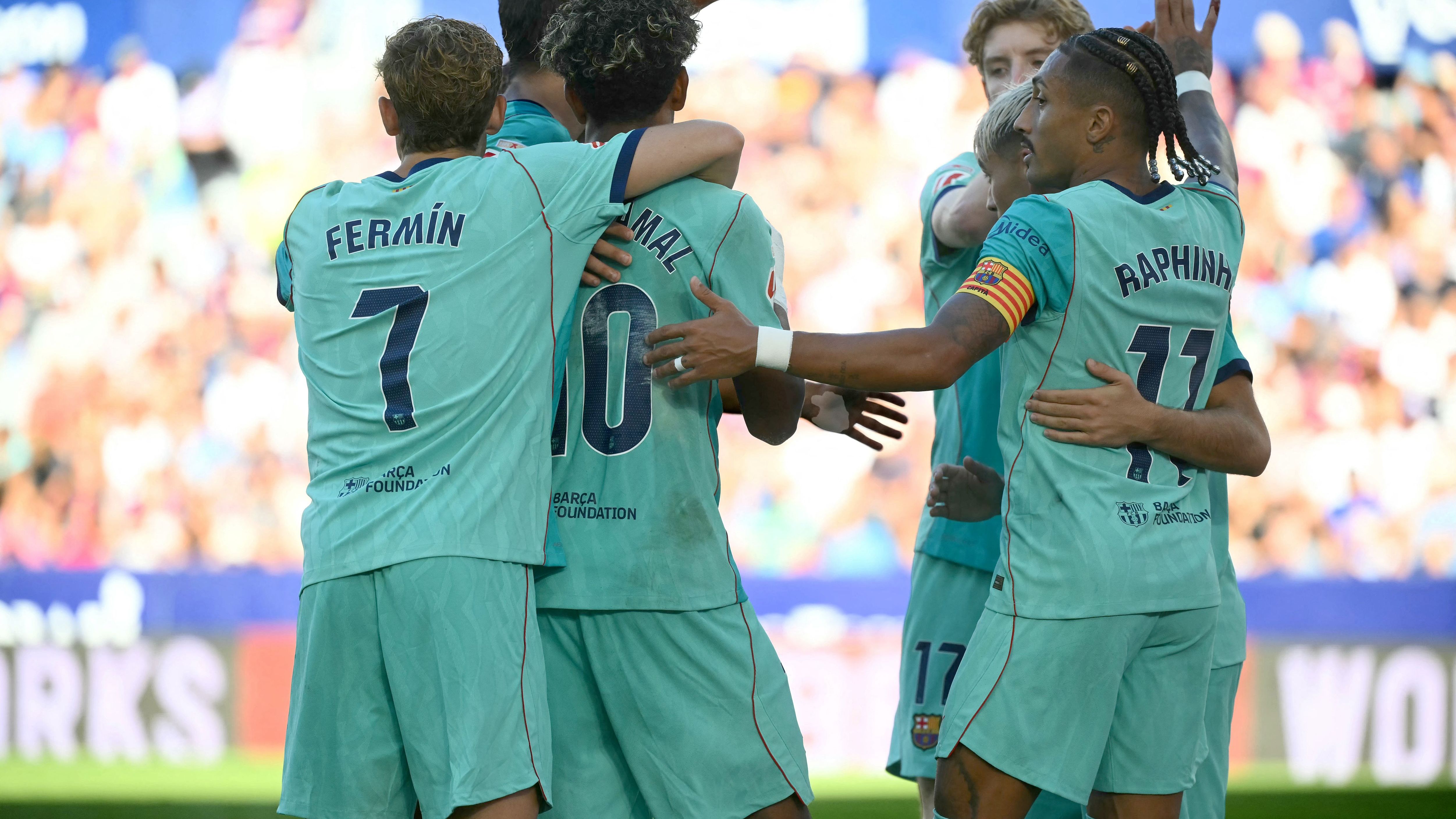 FBL-ESP-LIGA-LEVANTE-BARCELONA