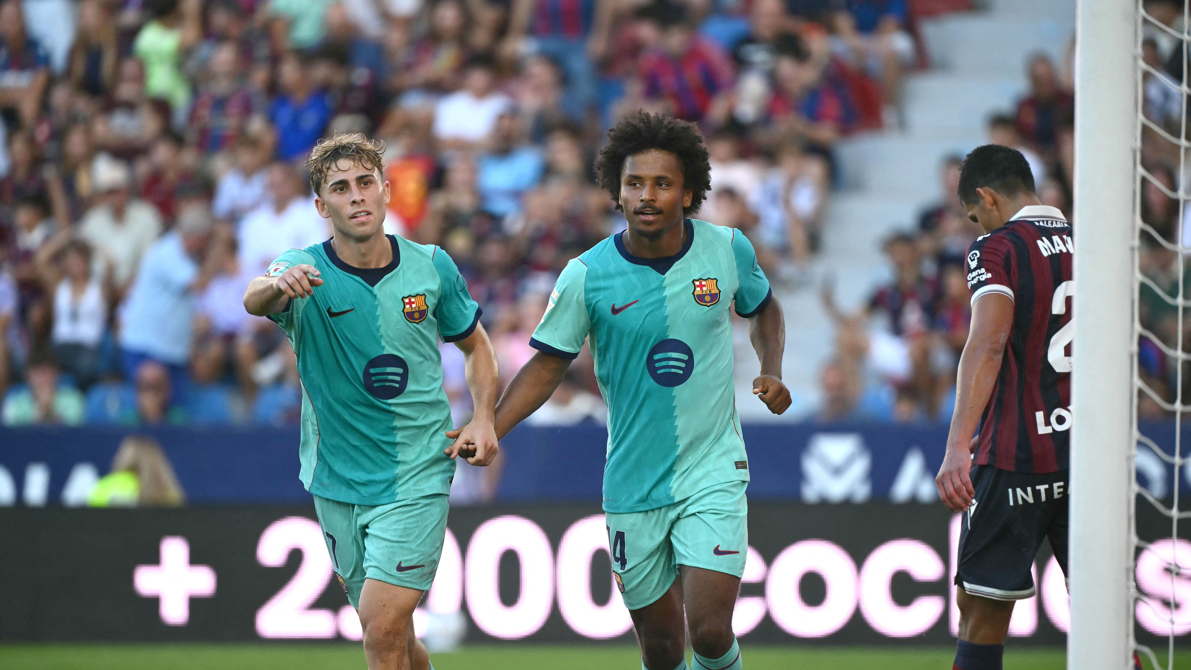 FBL-ESP-LIGA-LEVANTE-BARCELONA