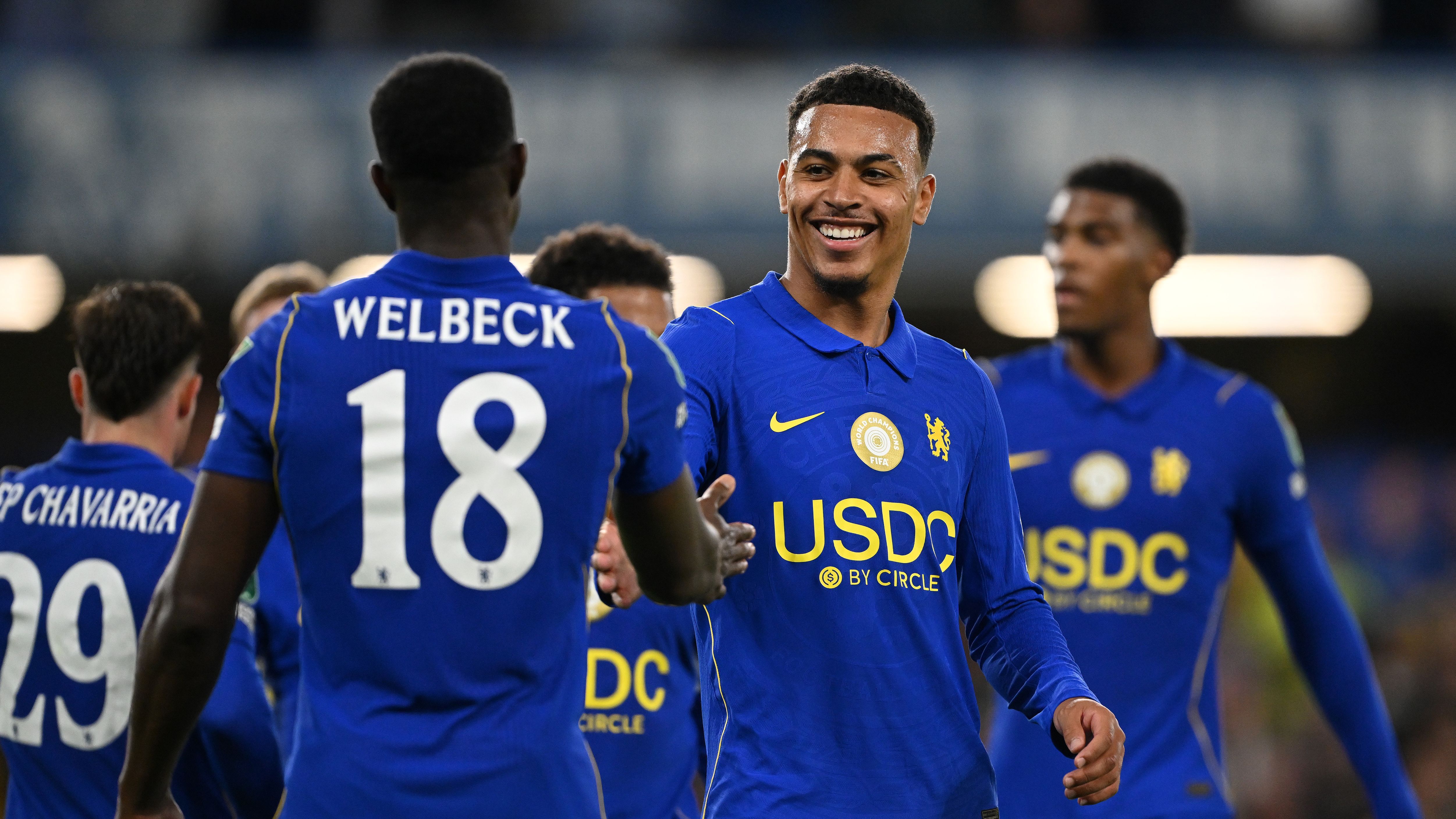 ما القنوات الناقلة لمباراة تشيلسي وهال سيتي في الدوري الإنجليزي 2026-2027؟ وكيف تشاهدها عبر الإنترنت؟