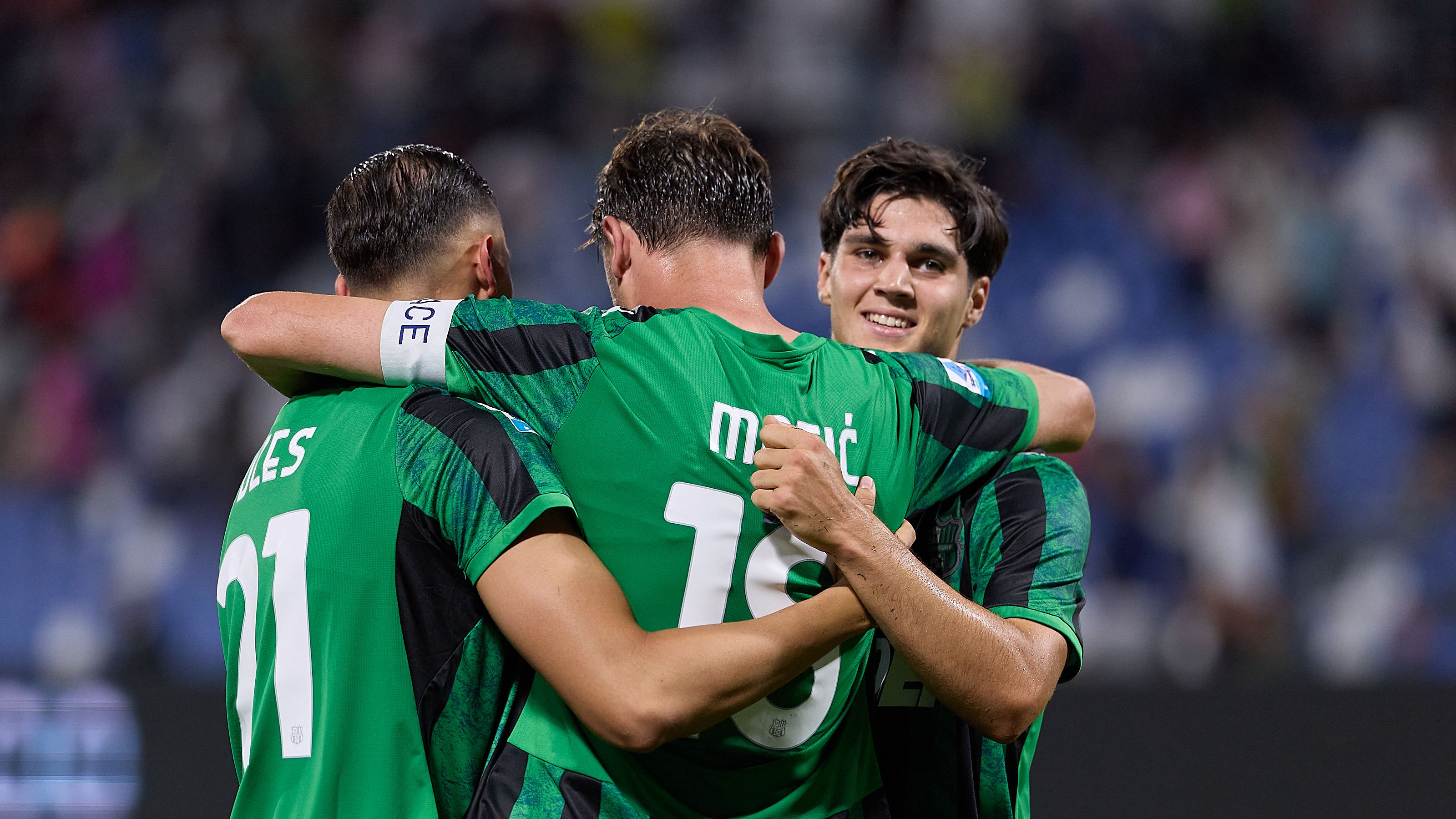 ما القنوات الناقلة لمباراة مونزا وساسولو في الدوري الإيطالي 2026-2027؟ وكيف تشاهدها عبر الإنترنت؟