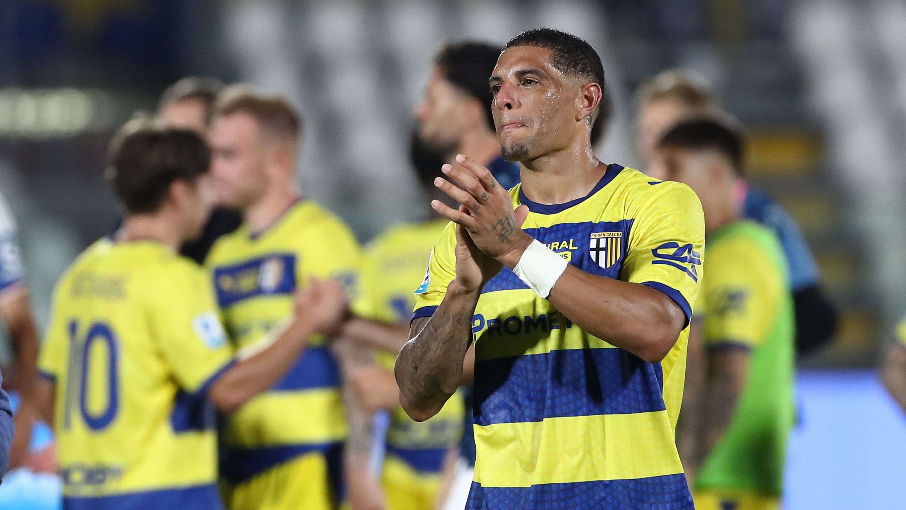 Como 1907 v Parma Calcio - Serie A 2026/27