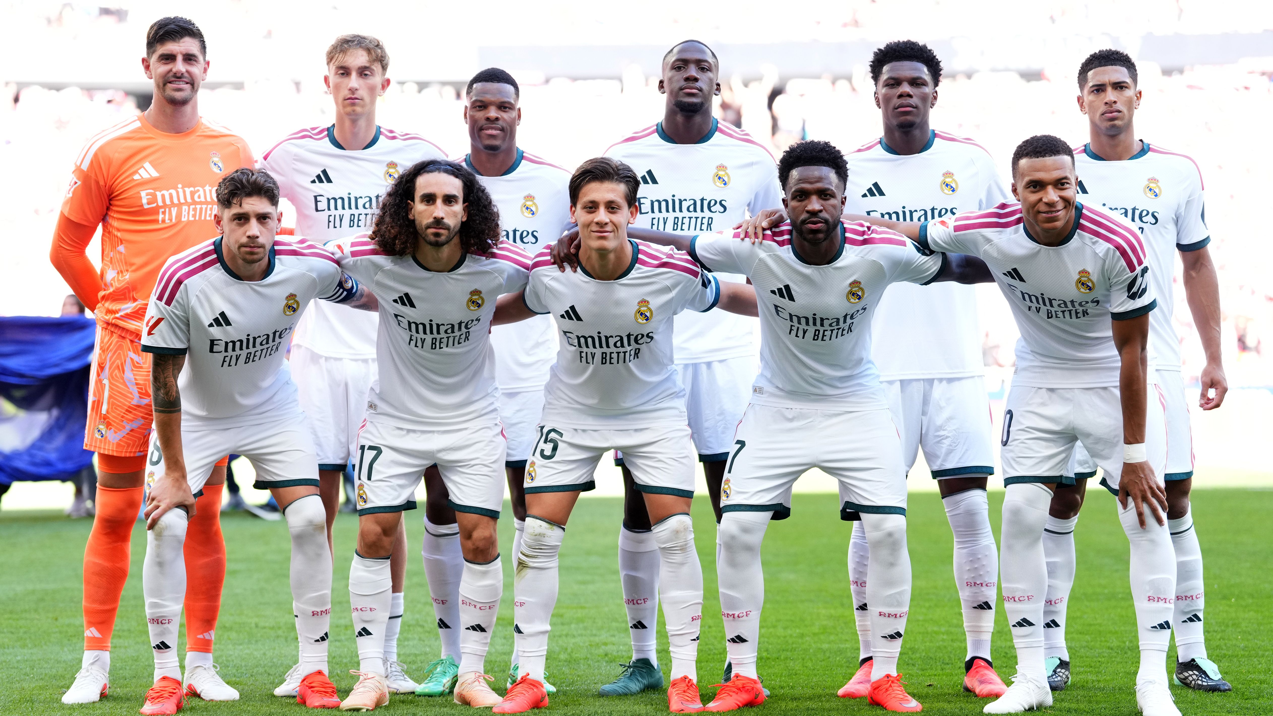 تشبيه خطير "تجاوز كل الحدود".. صحفي لريال مدريد: أعتذر عن خطئي.. وقناتكم تكذب