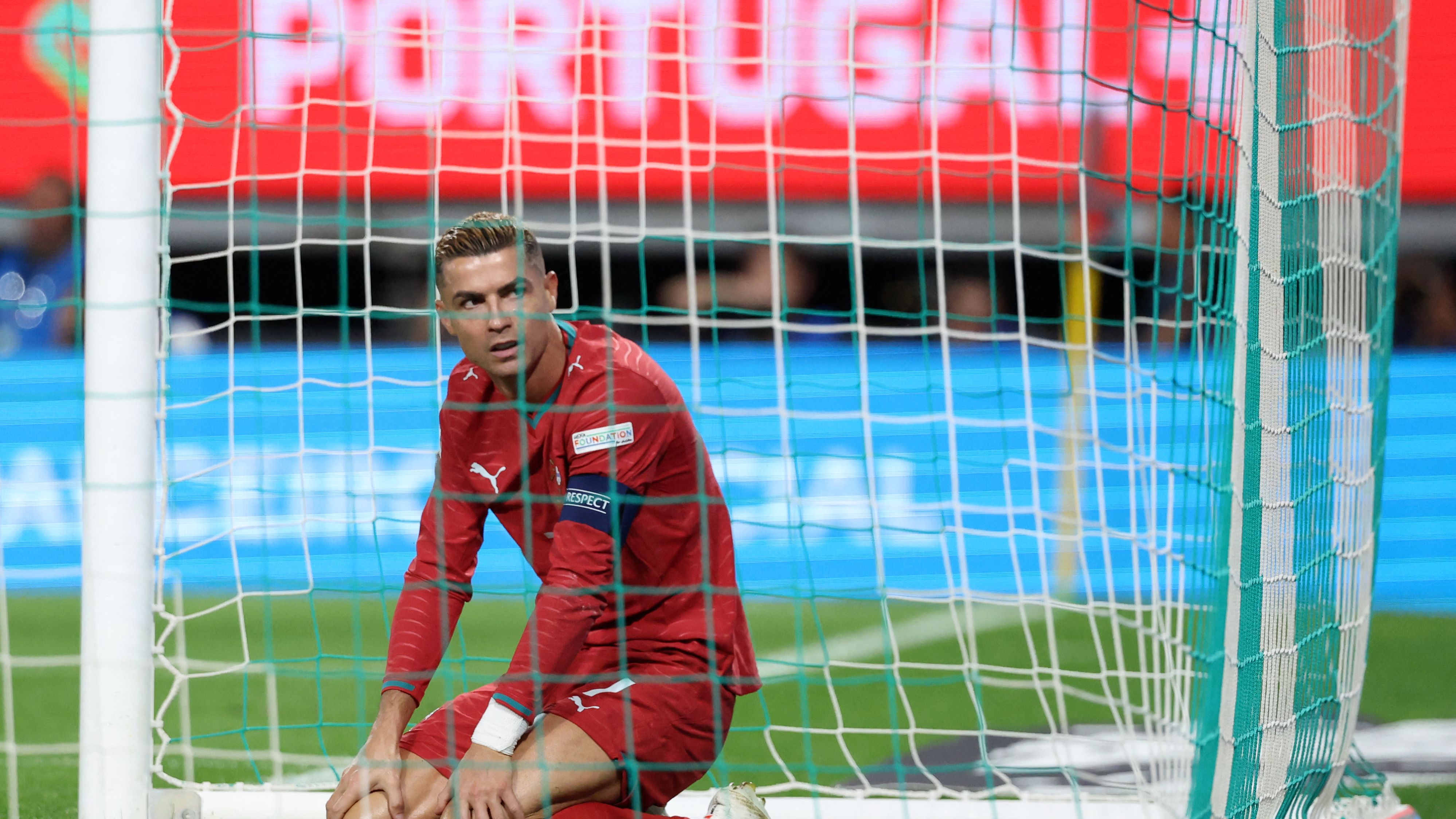 الأسوأ في المباراة.. رونالدو يبدأ حلم دوري الأمم الأوروبية بوجه شاحب