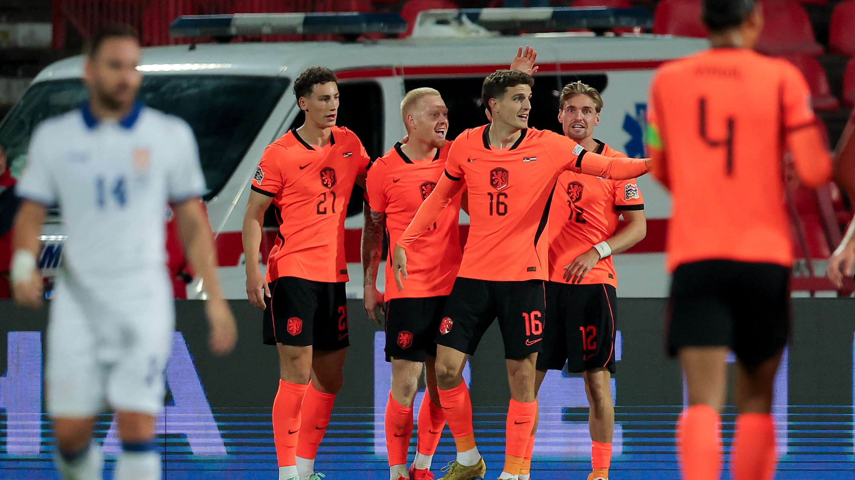 FBL-EUR-NATIONS-SRB-NED