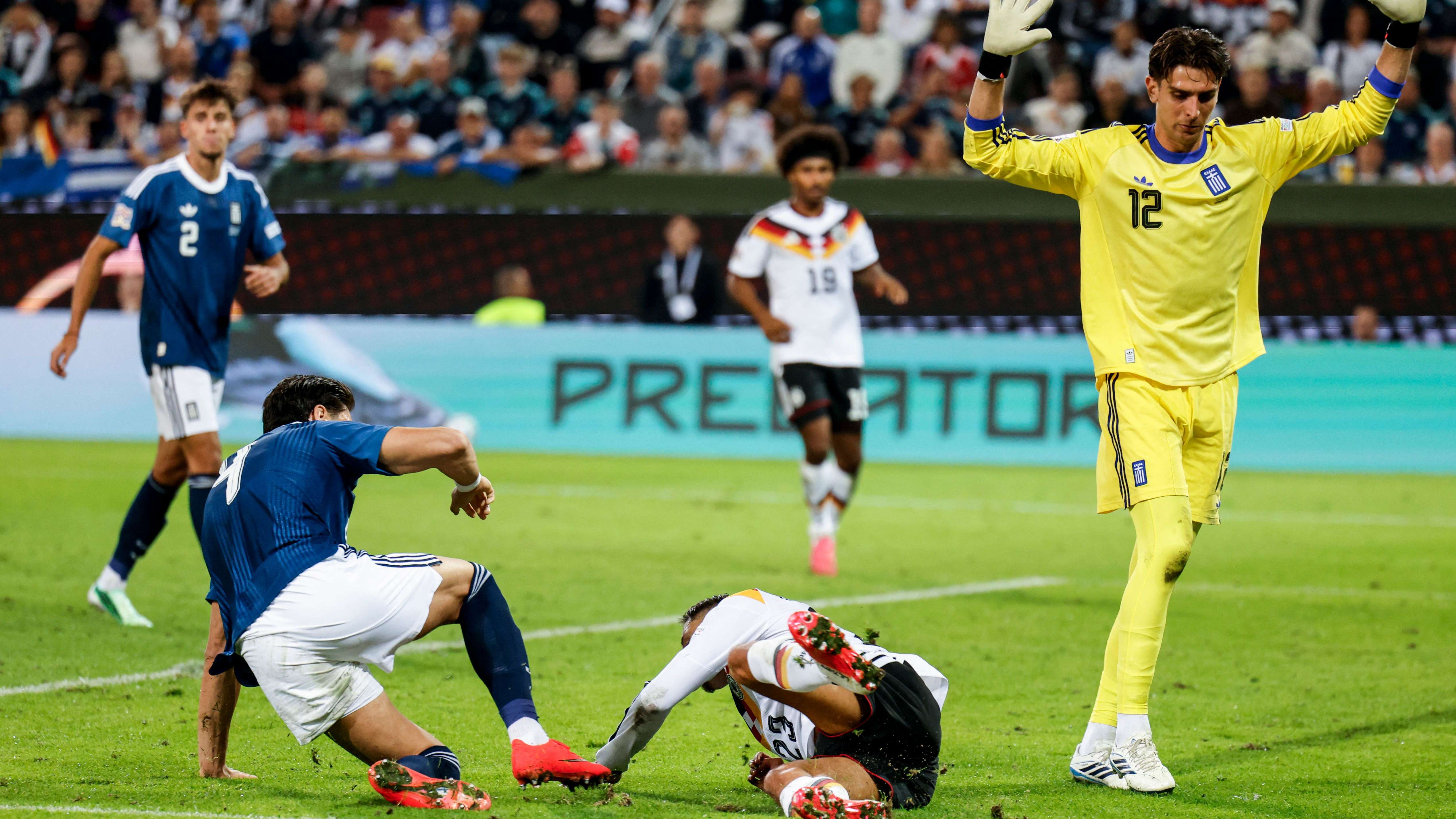 كونستانتينوس تزولاكيسقهر الألمان وأبهر إنجلترا.. صفقة بـ23 مليون يورو تتحول إلى كنزتزولاكيس يكتب حكايته بين الكبار 03:319 أكتوبر 2026