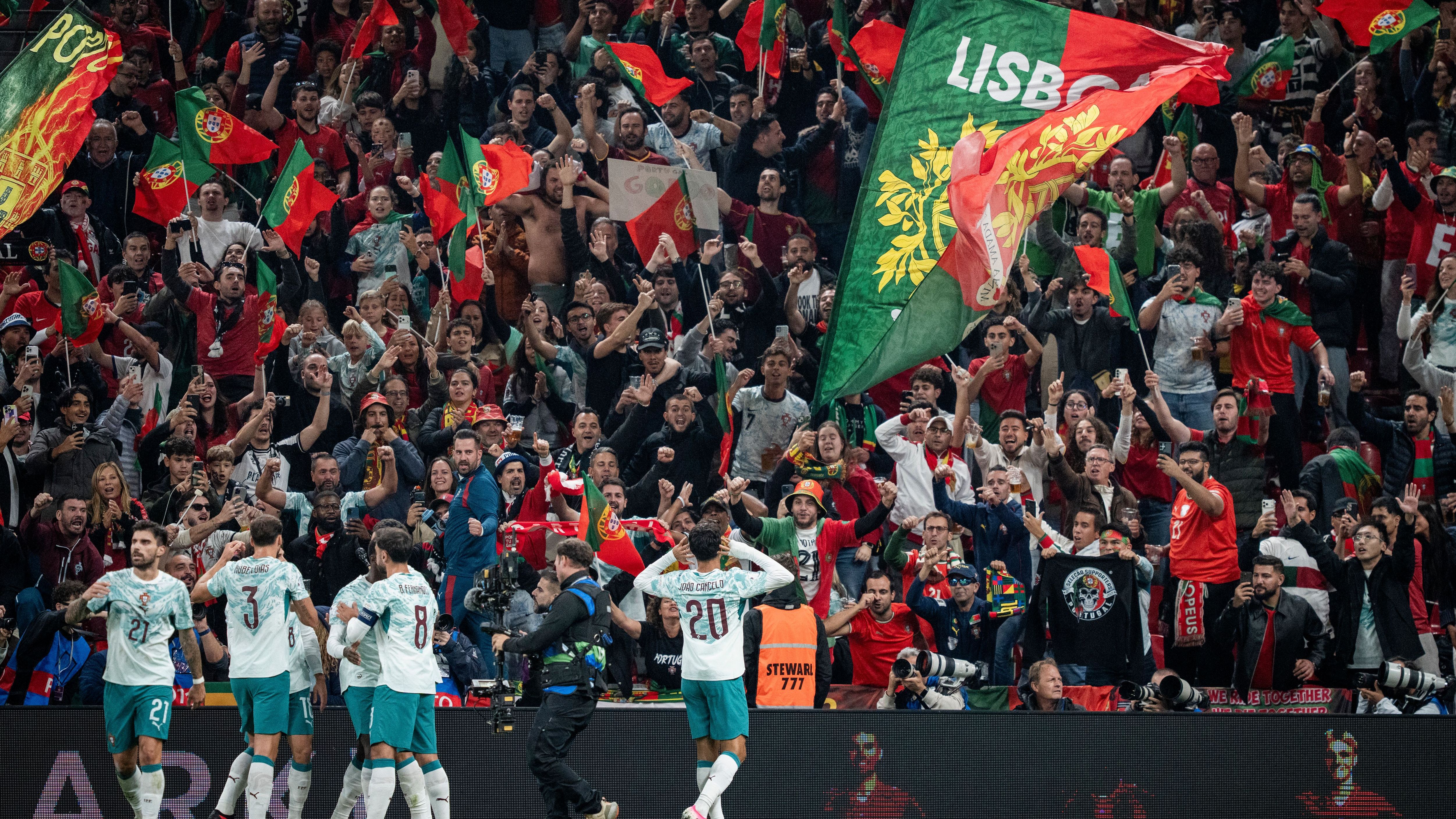 فيديو: البرتغال تفرض هزيمة قاسية بنتيجة 4-0 على الدنمارك في مناسبة احتفالية شهرية