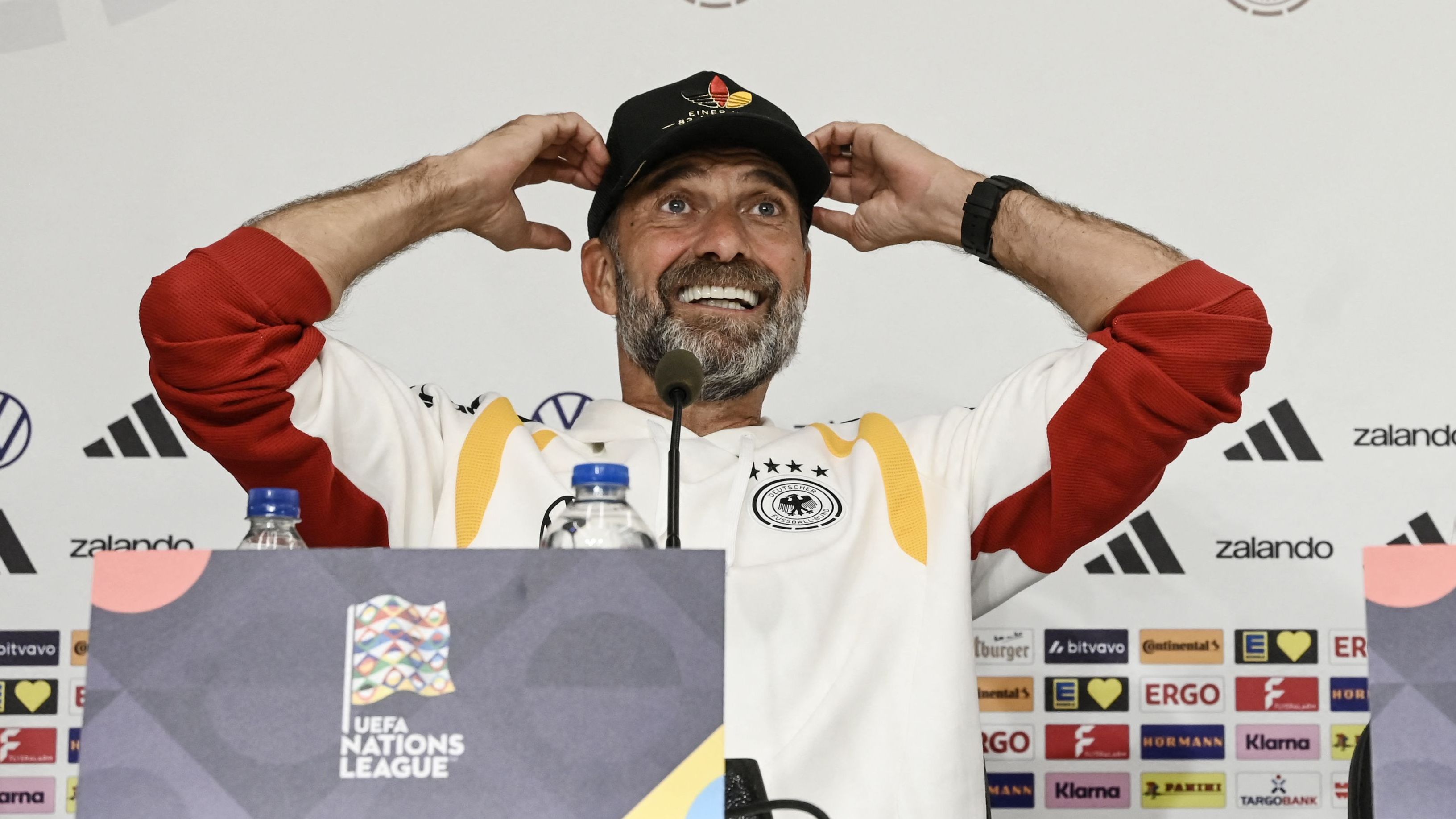 FBL-EUR-NATIONS-GRE-GER-PRESSER